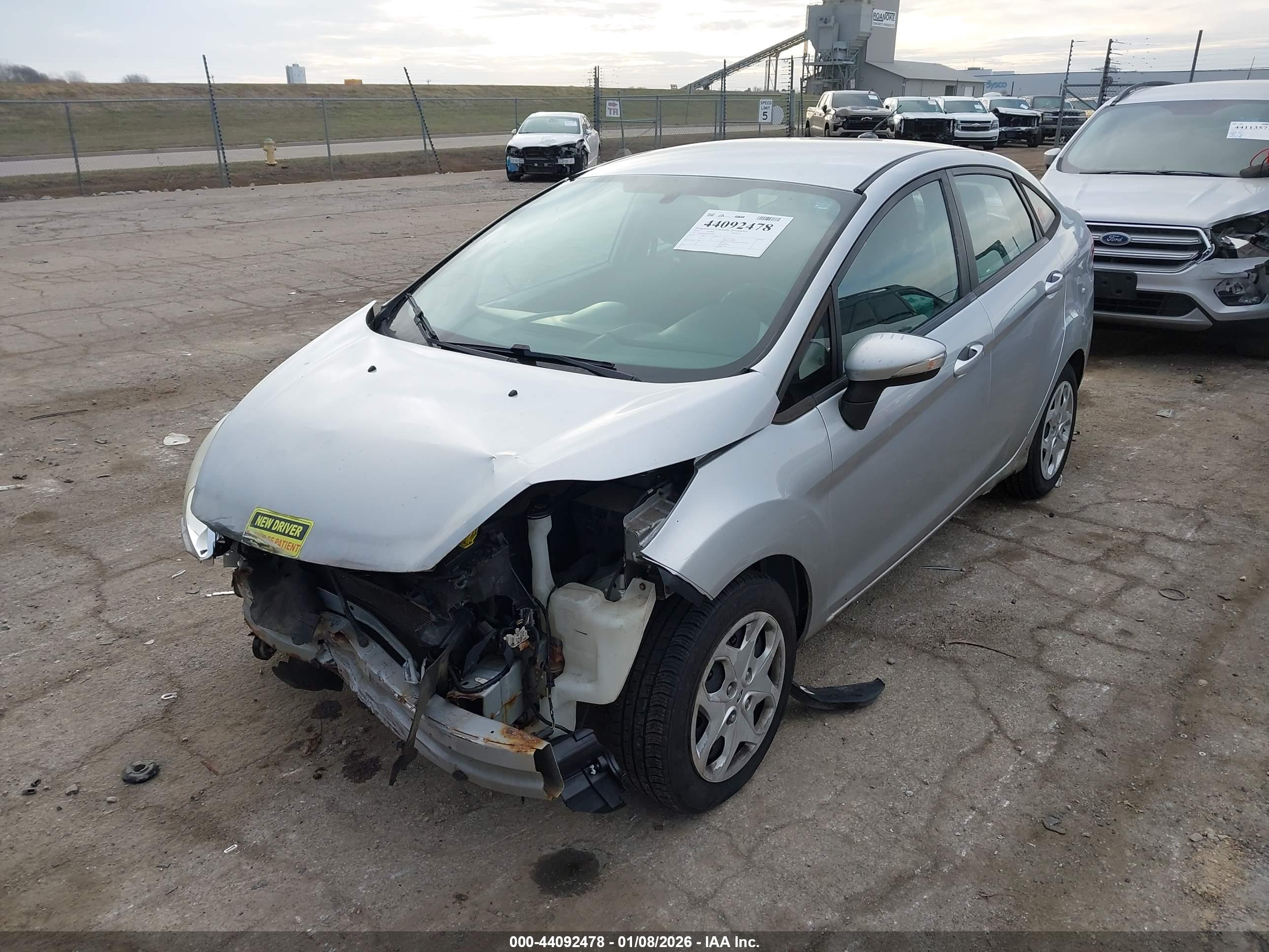 FORD FIESTA image 2