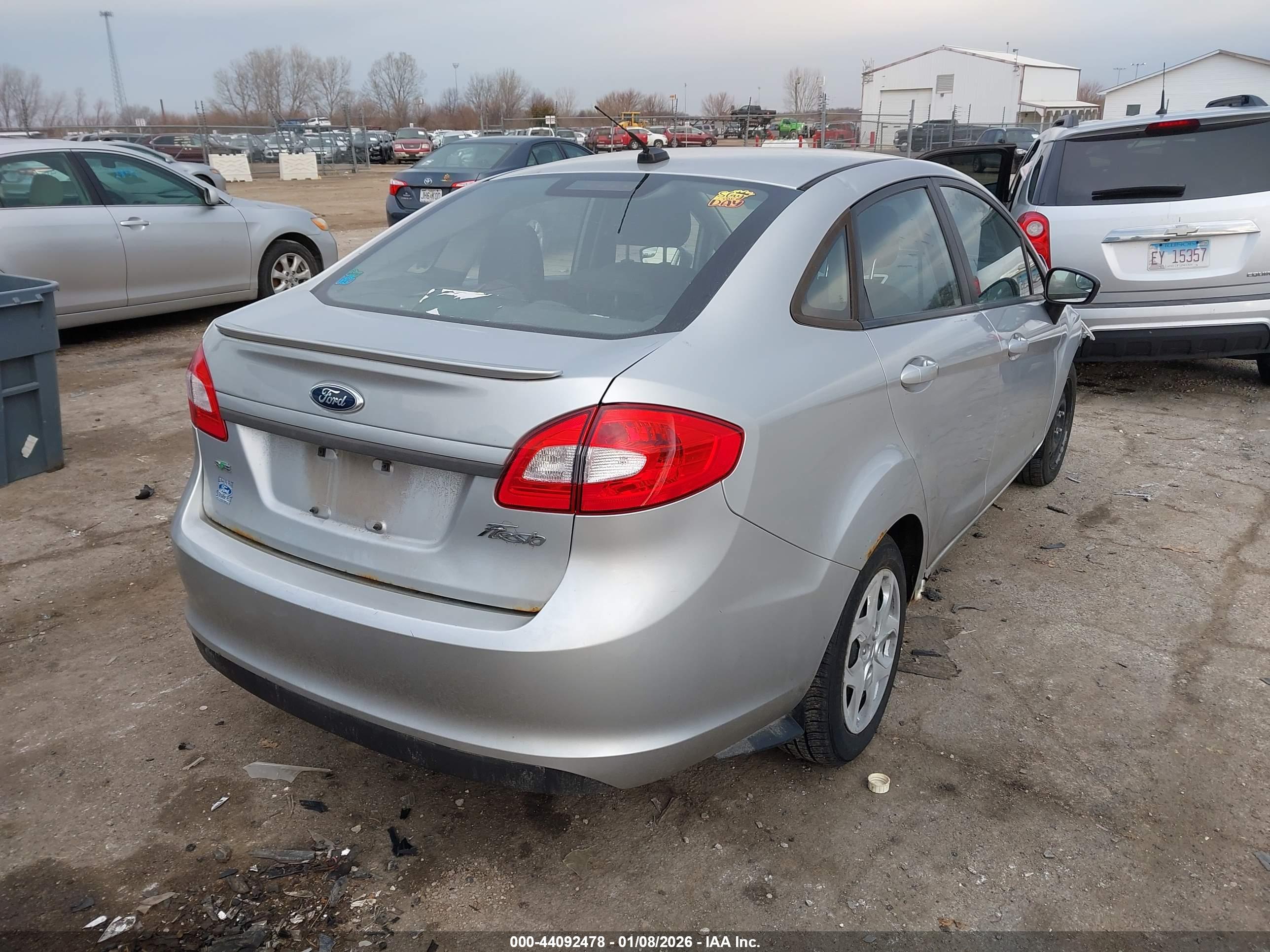 FORD FIESTA image 4
