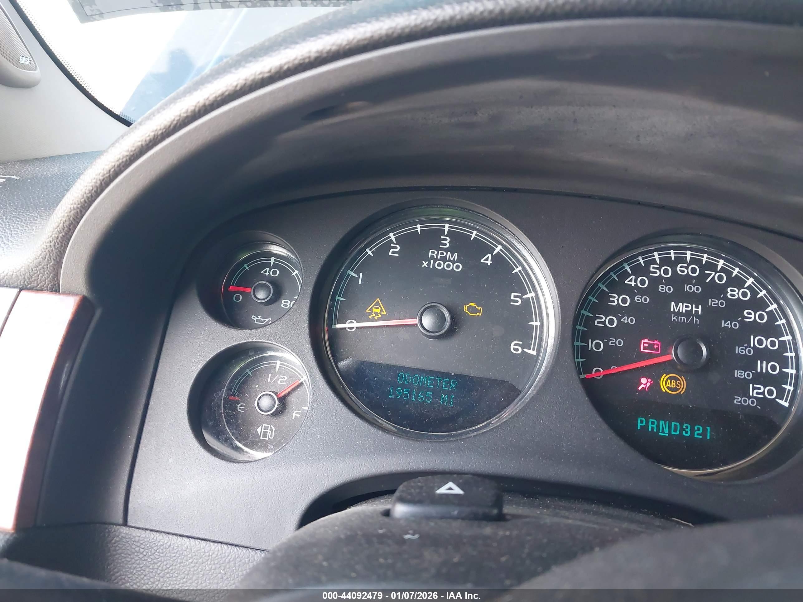 CHEVROLET SILVERADO image 7