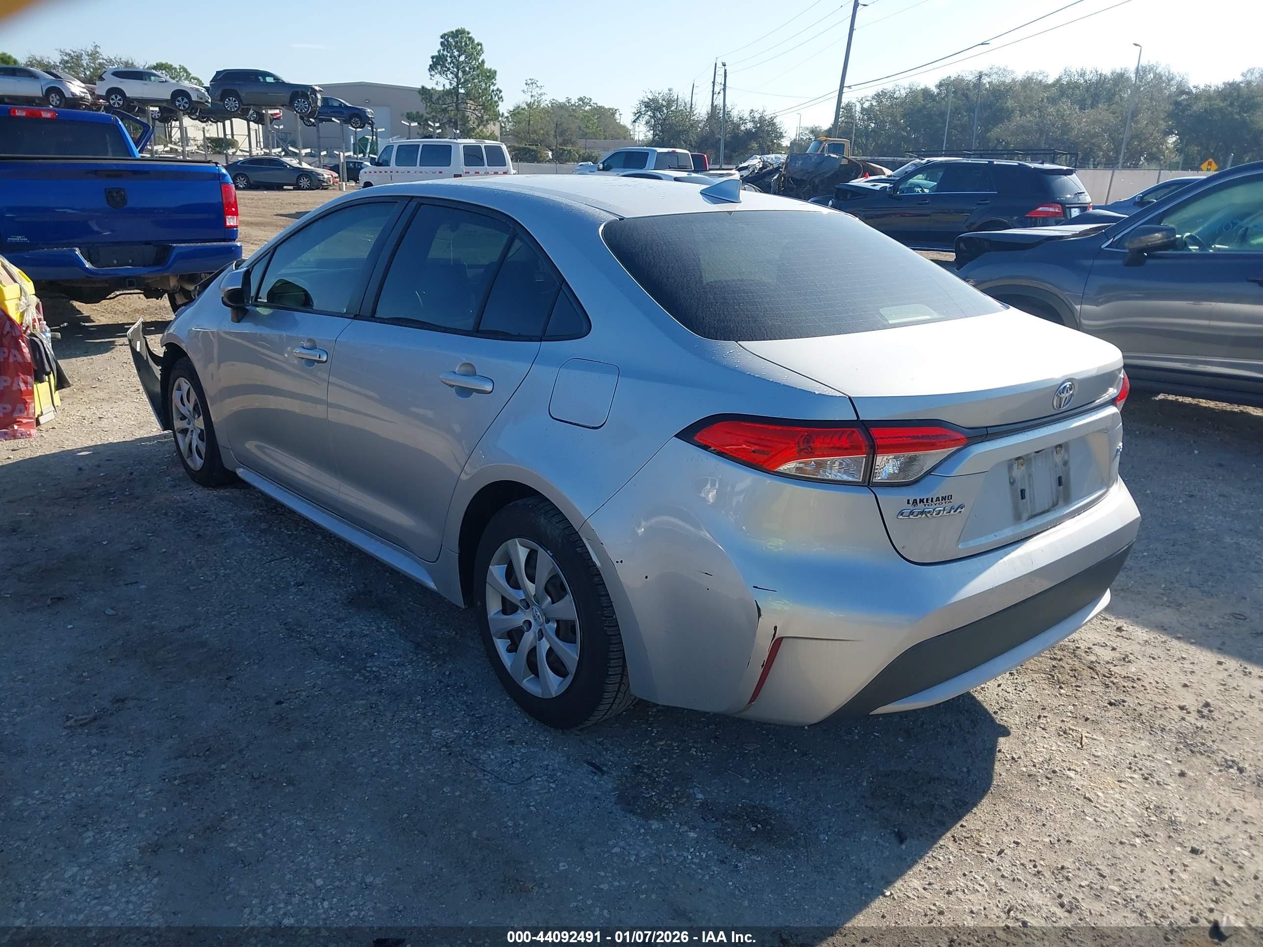TOYOTA COROLLA image 3