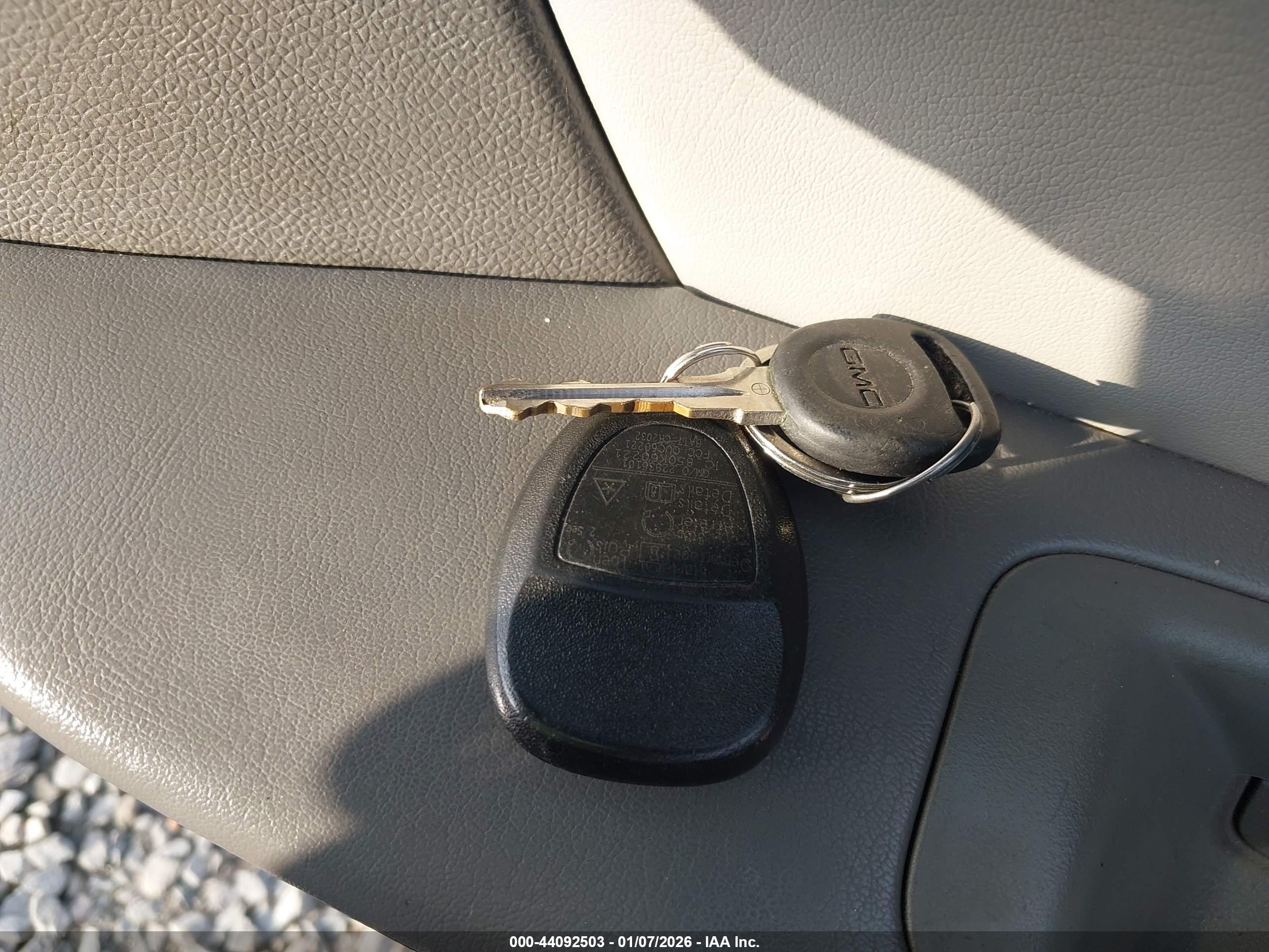 GMC ACADIA image 11