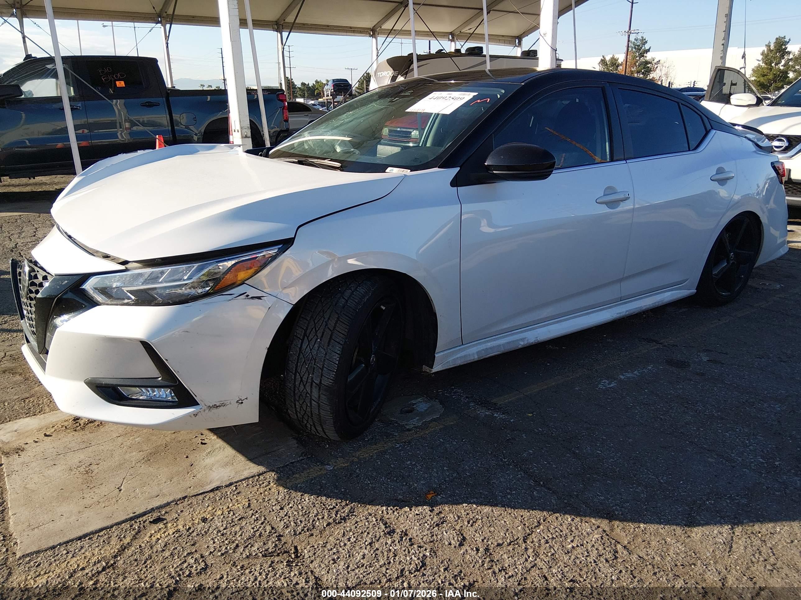 NISSAN SENTRA image 2