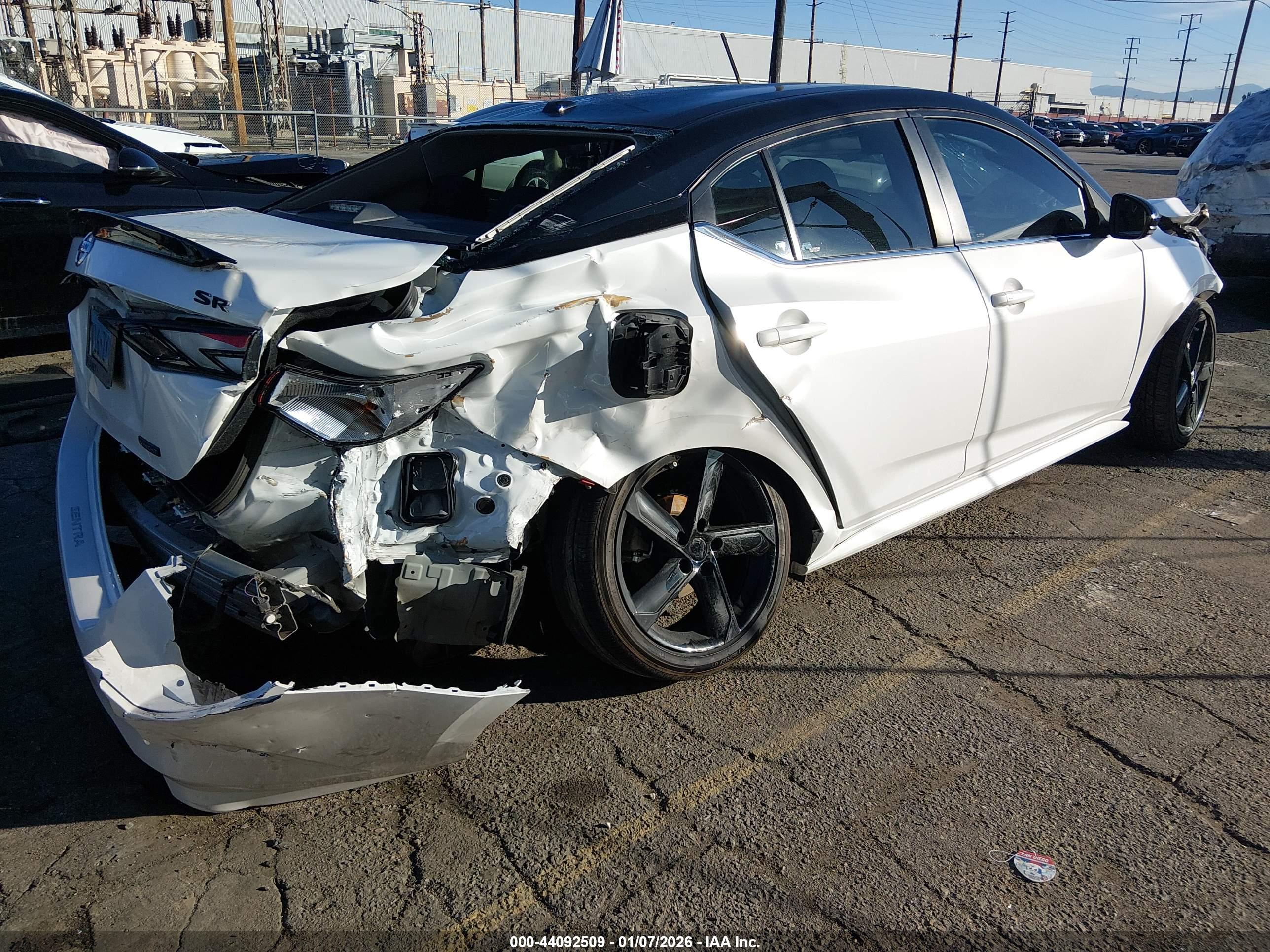 NISSAN SENTRA image 4