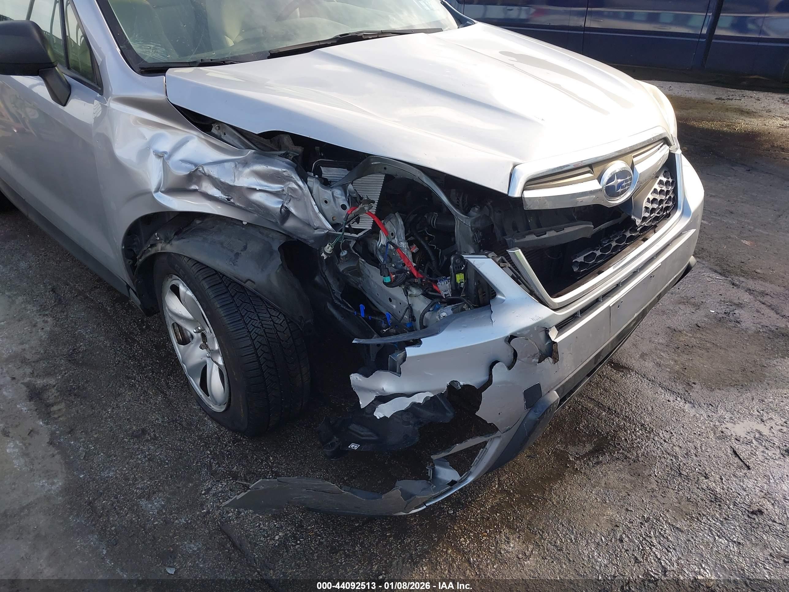 SUBARU FORESTER image 6