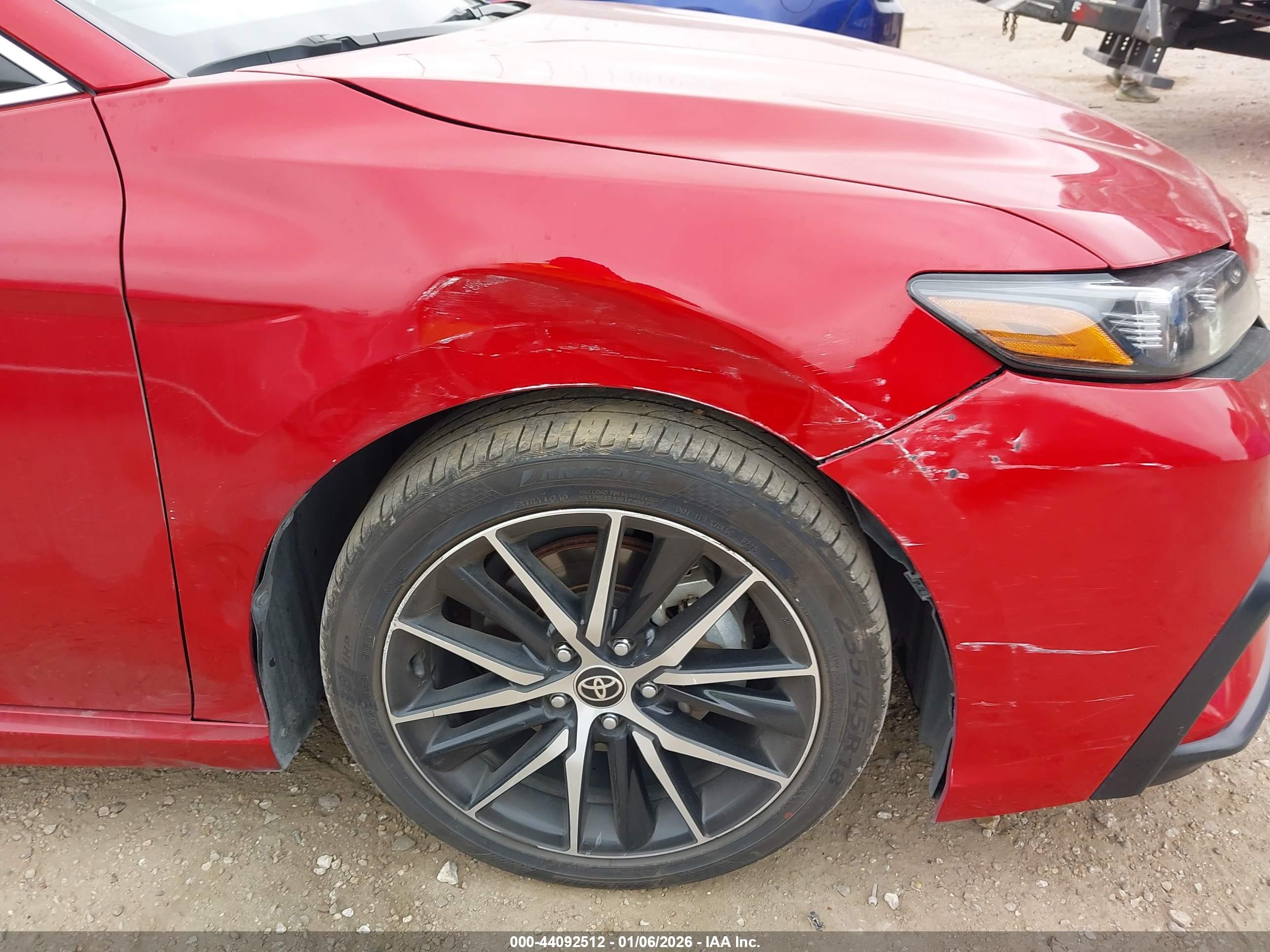 TOYOTA CAMRY image 6