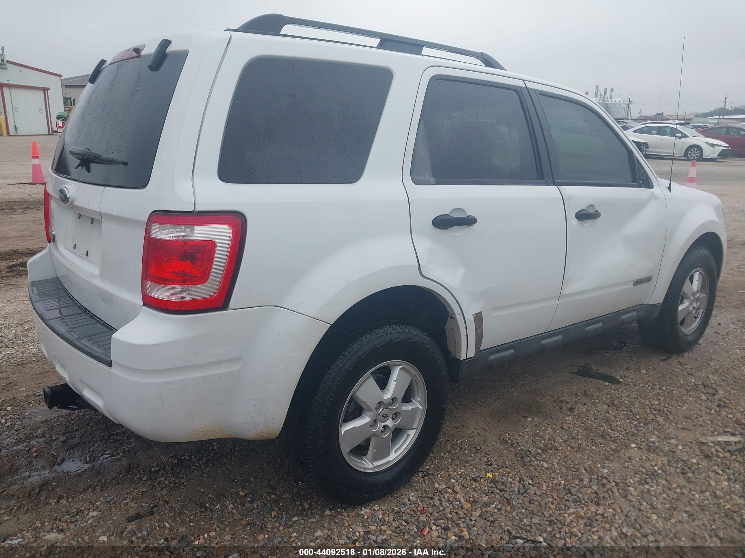 FORD ESCAPE image 4