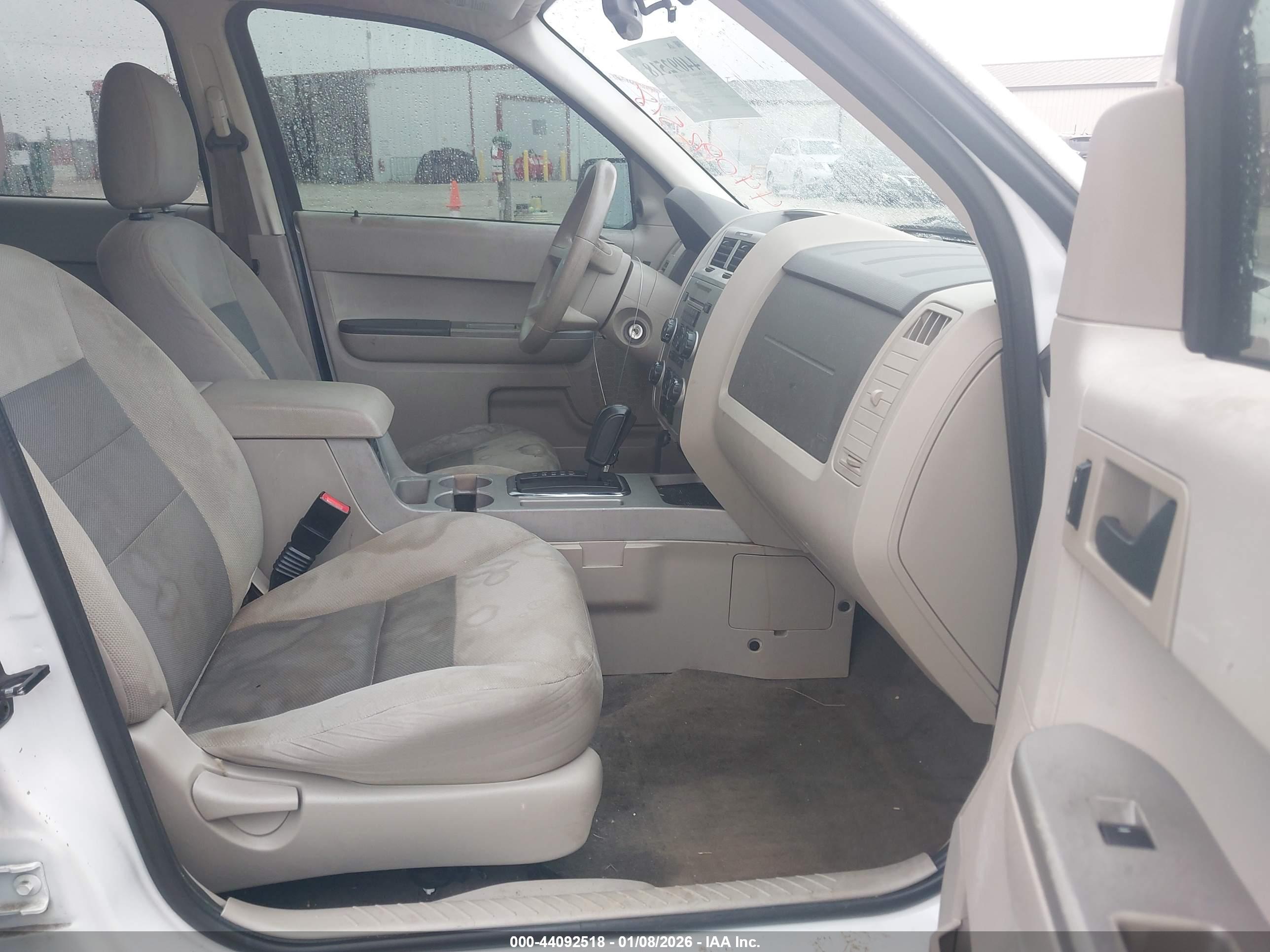 FORD ESCAPE image 5