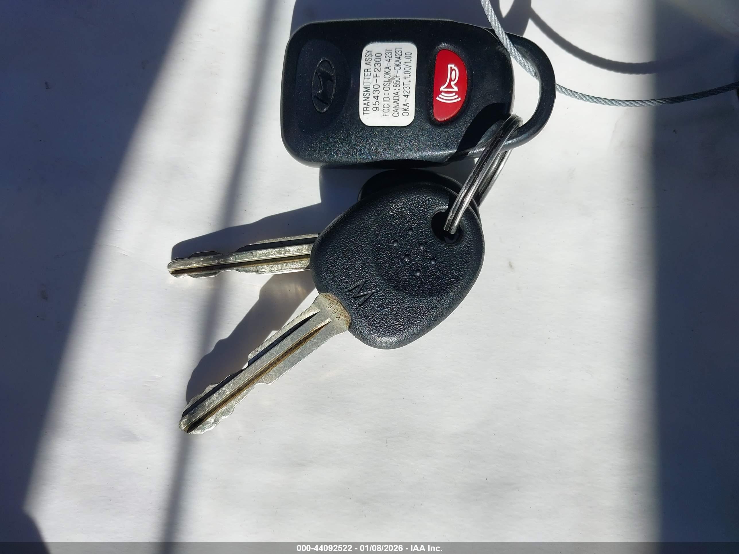 HYUNDAI ELANTRA image 11