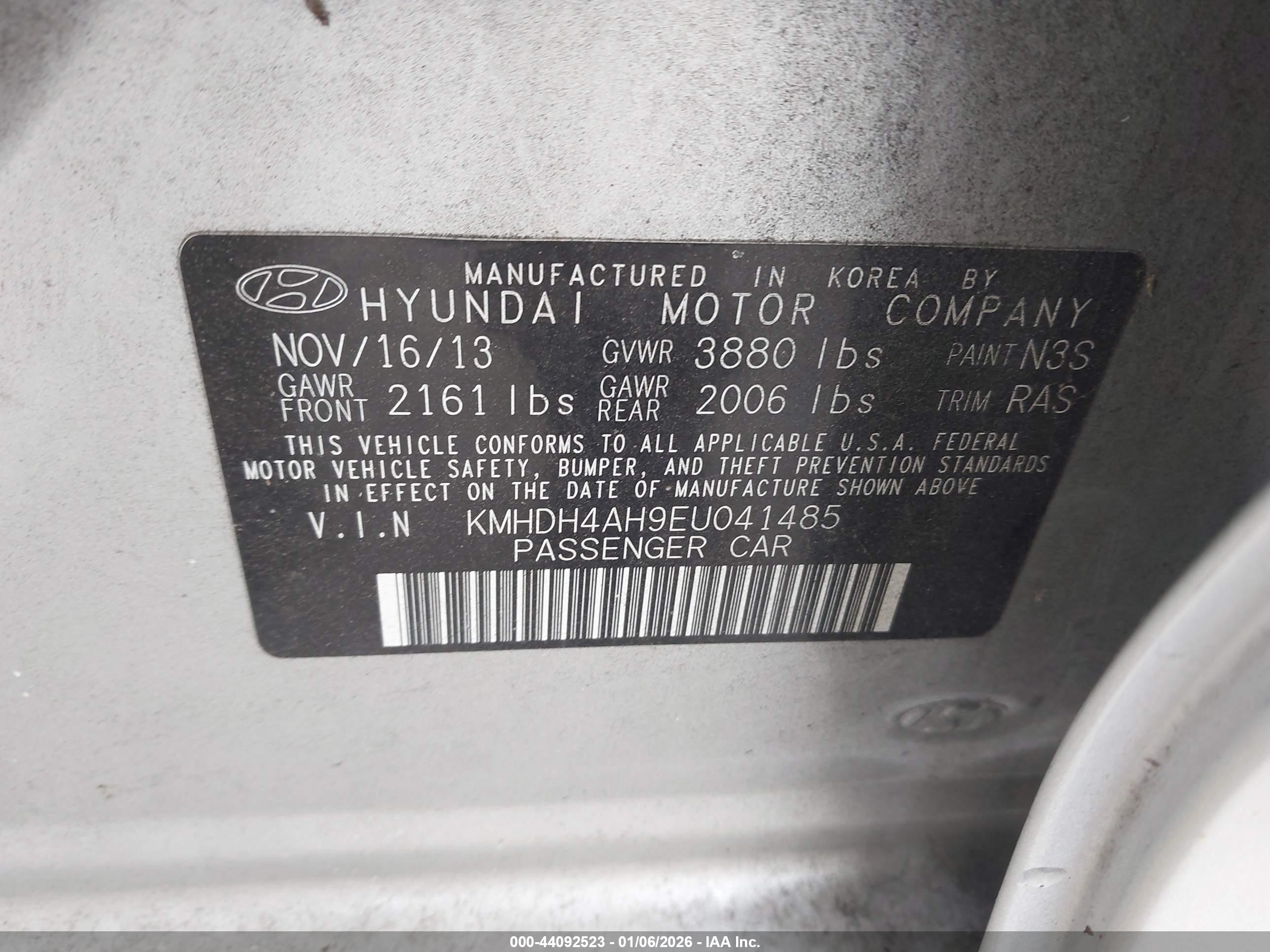HYUNDAI ELANTRA image 9