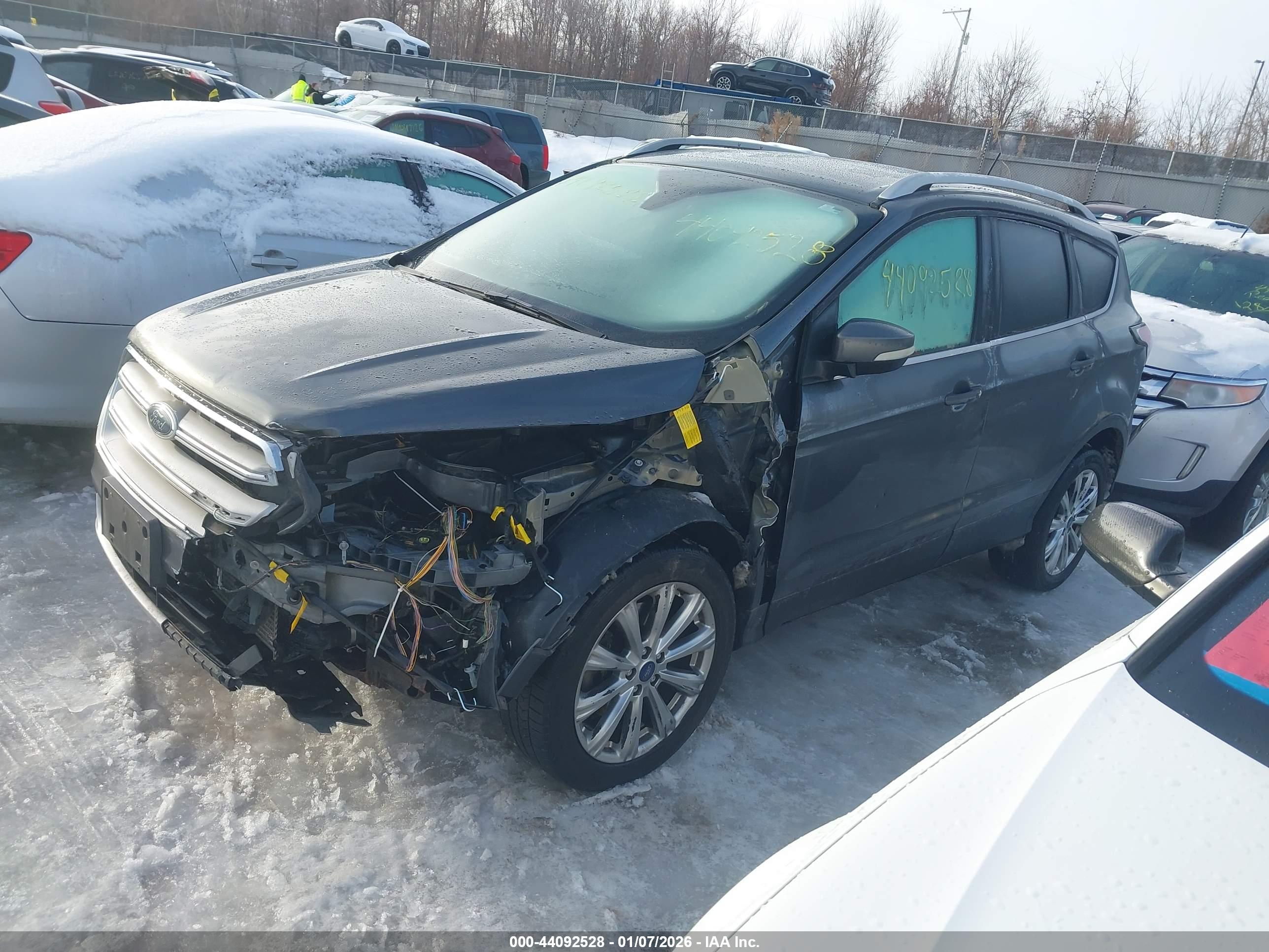 FORD ESCAPE image 2