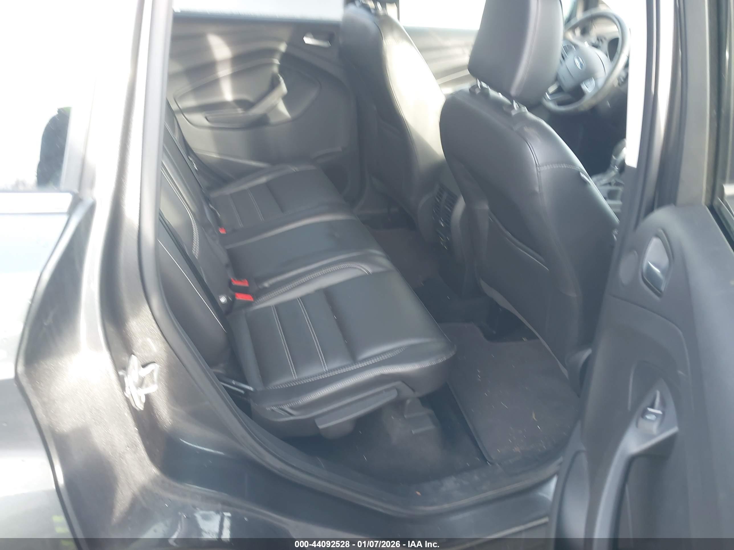 FORD ESCAPE image 8