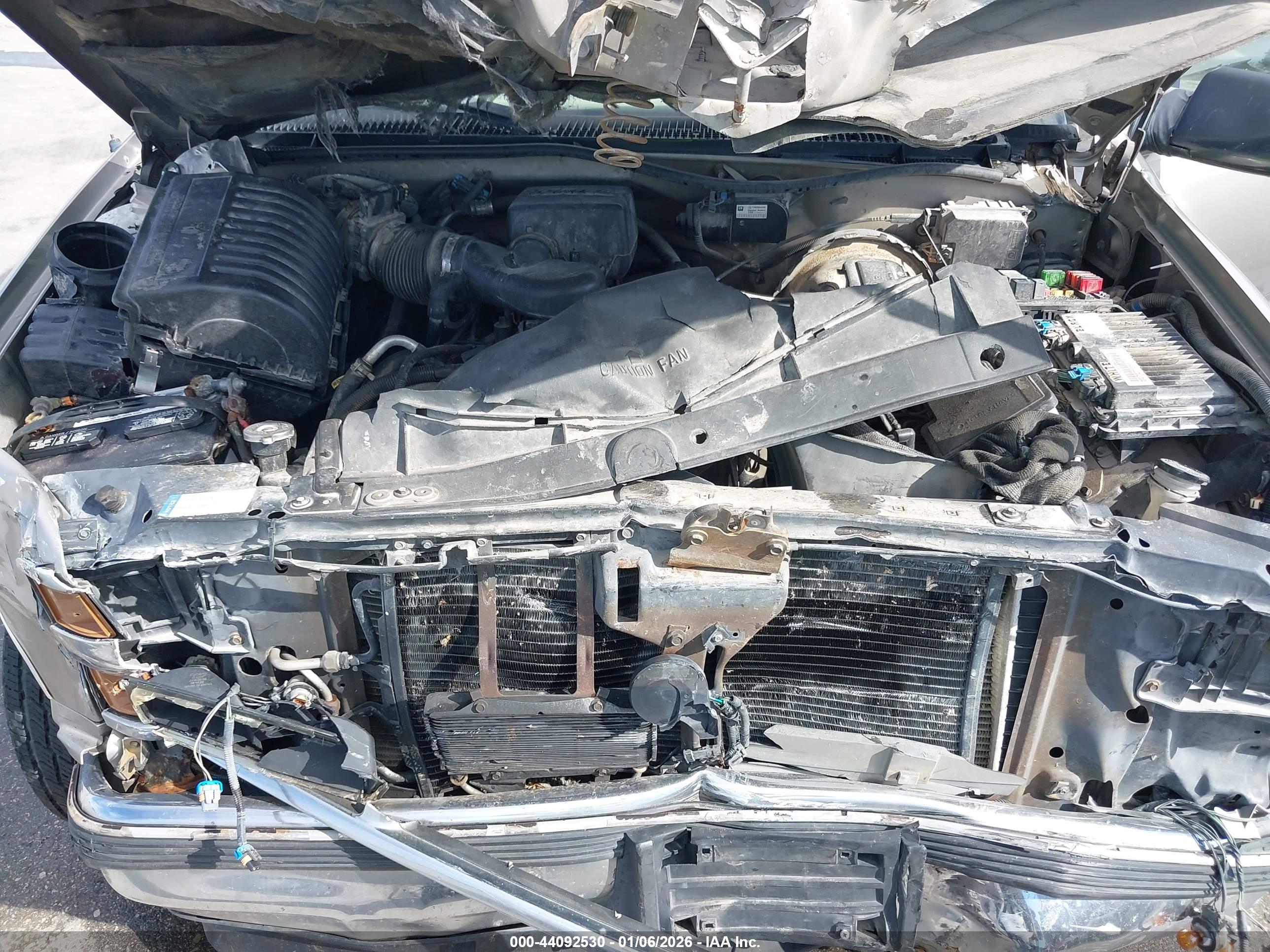 CHEVROLET SUBURBAN image 10