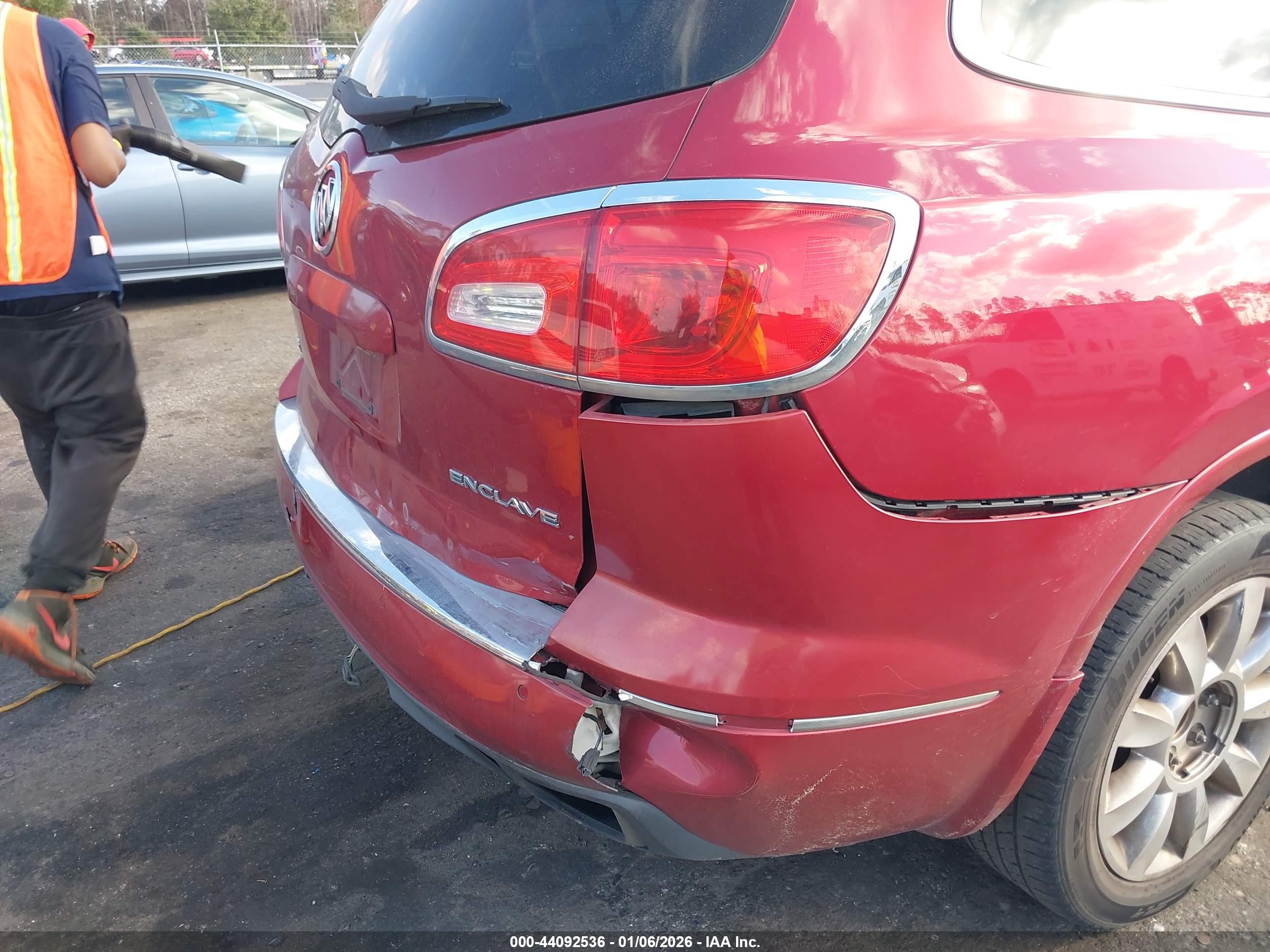 BUICK ENCLAVE image 6