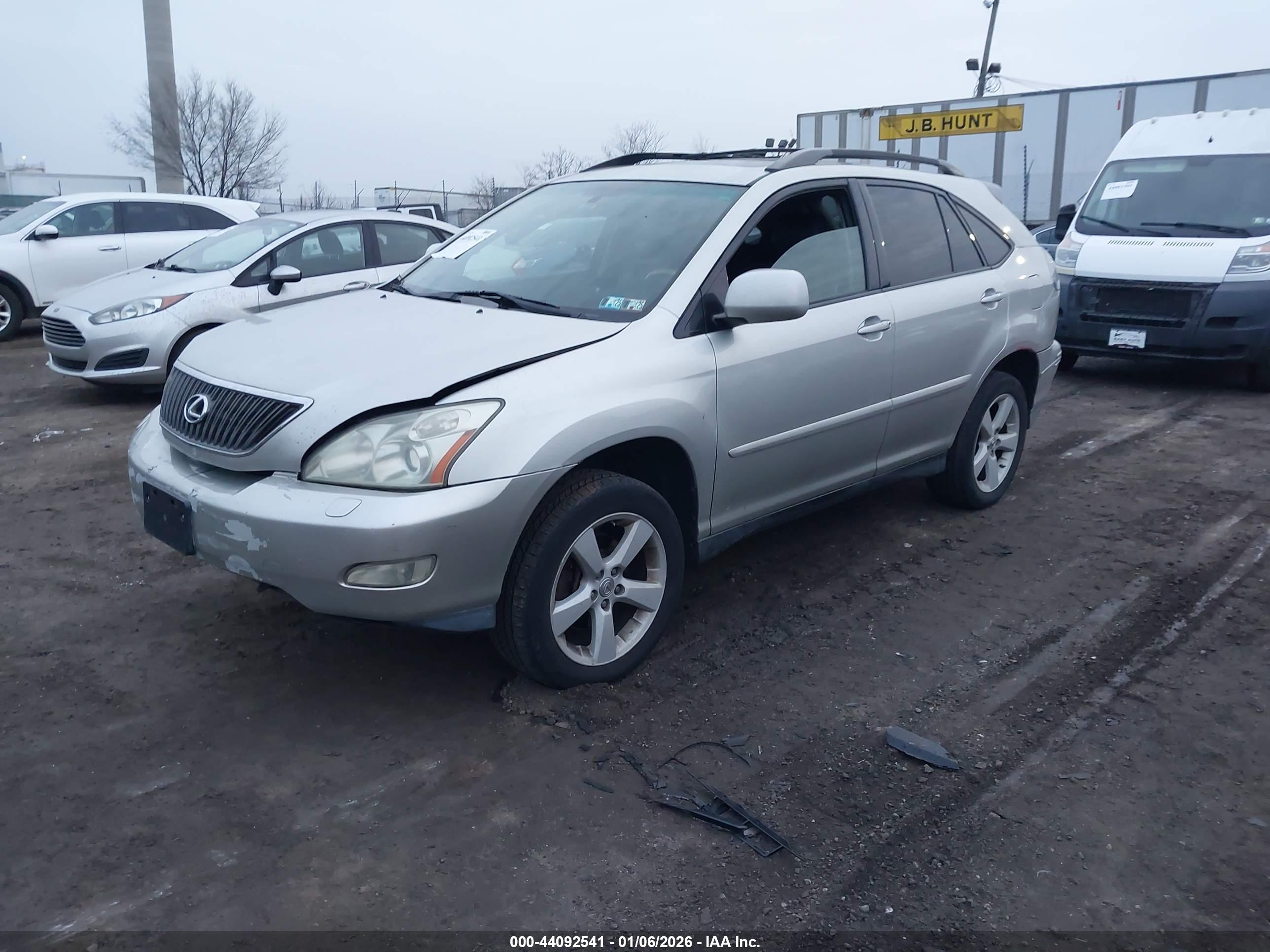 LEXUS RX image 2