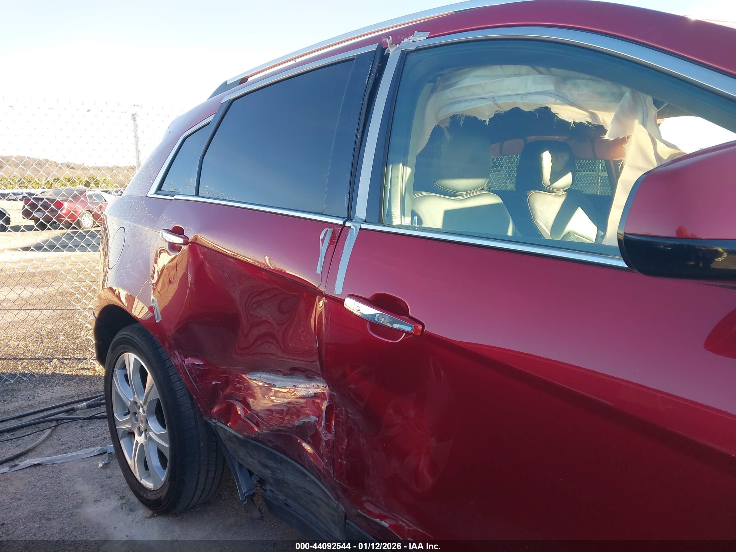 CADILLAC SRX image 6