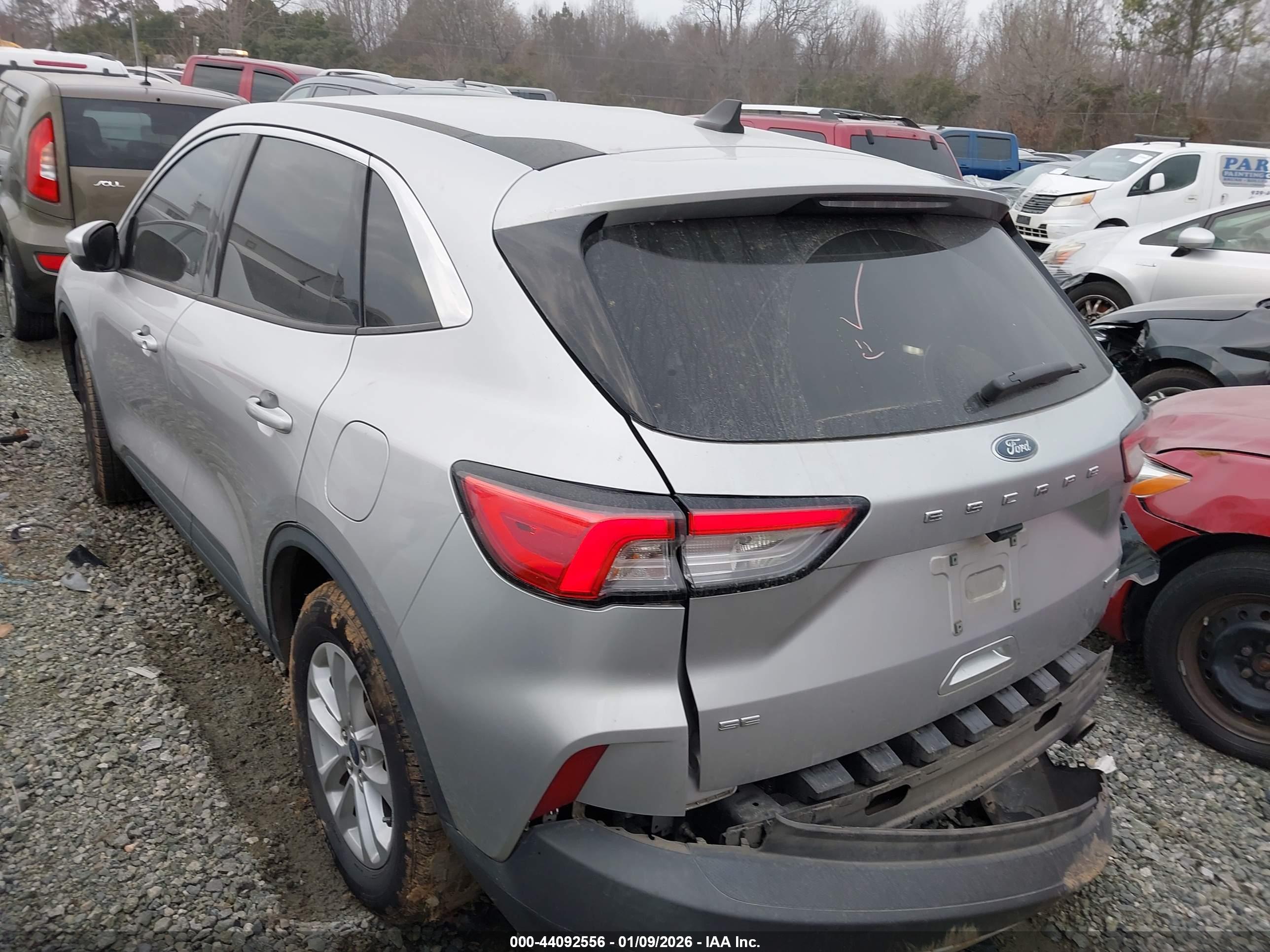 FORD ESCAPE image 3