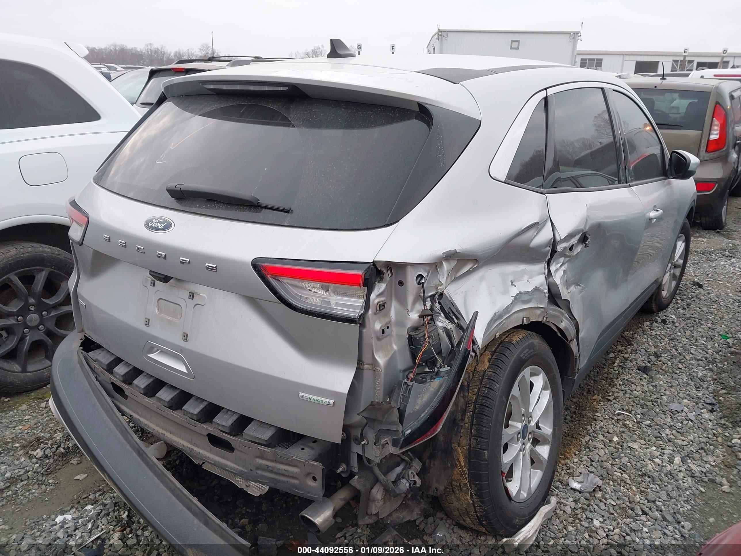 FORD ESCAPE image 4
