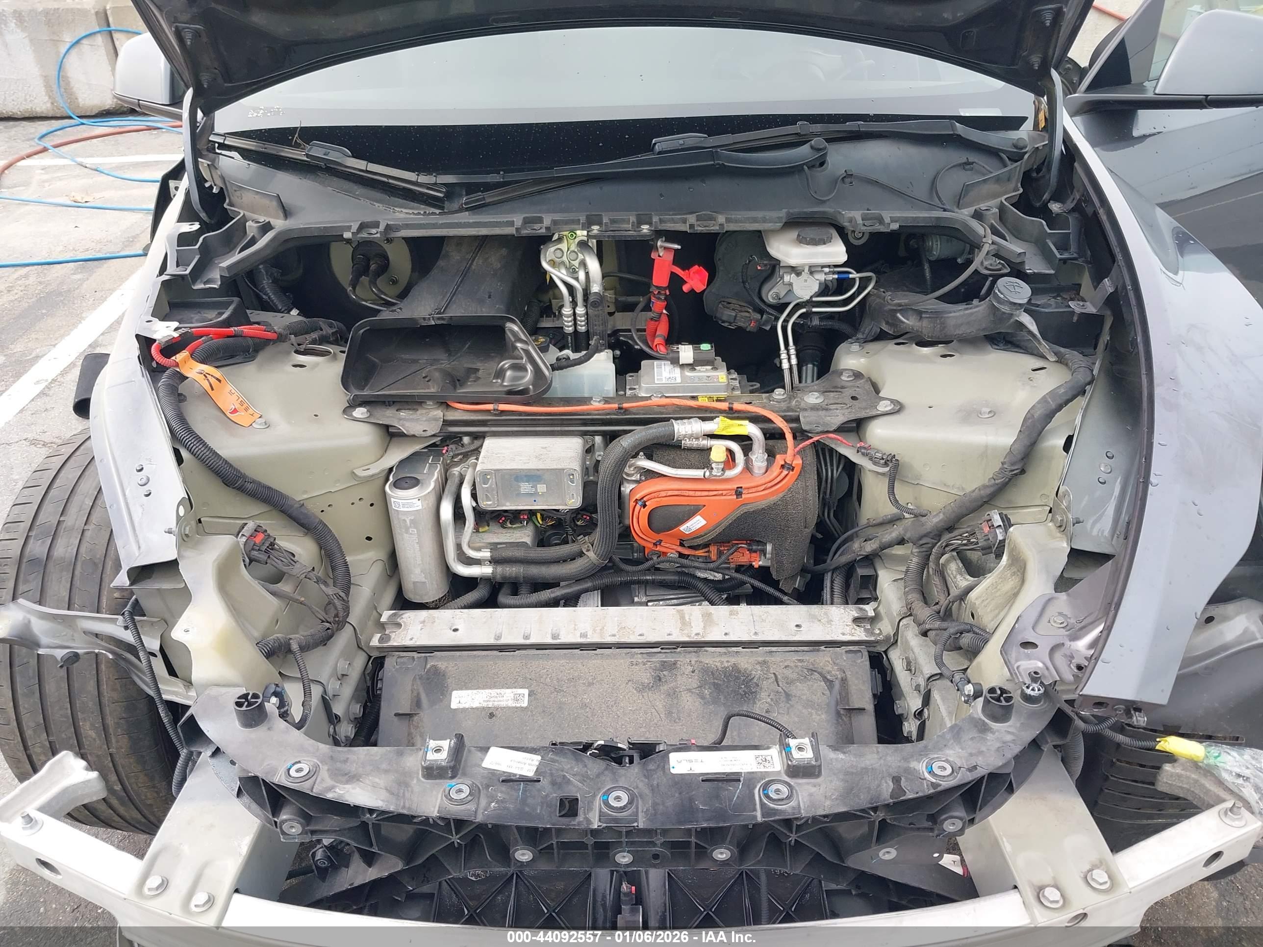 TESLA MODEL image 10