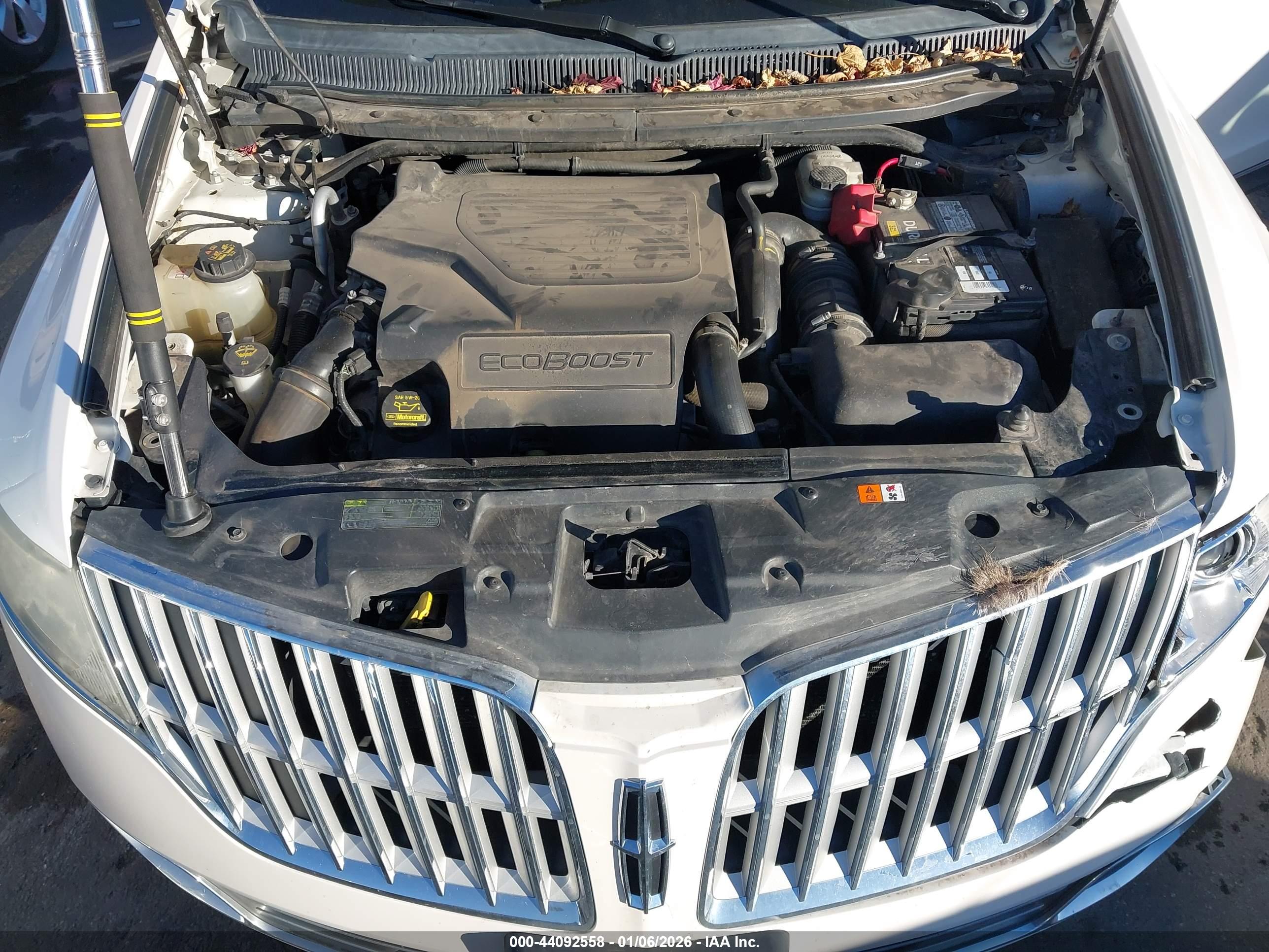 LINCOLN MKT image 10