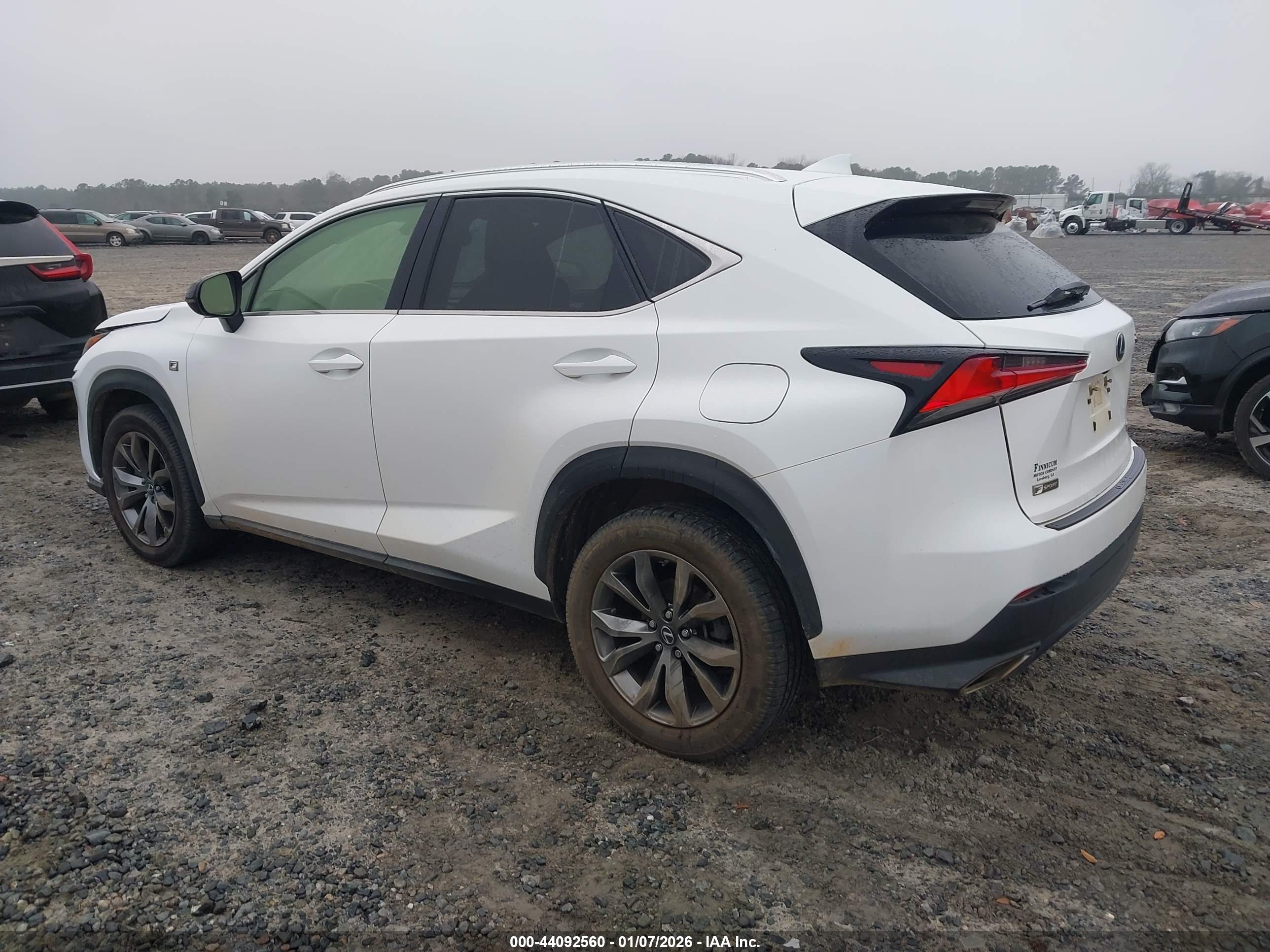 LEXUS NX image 3