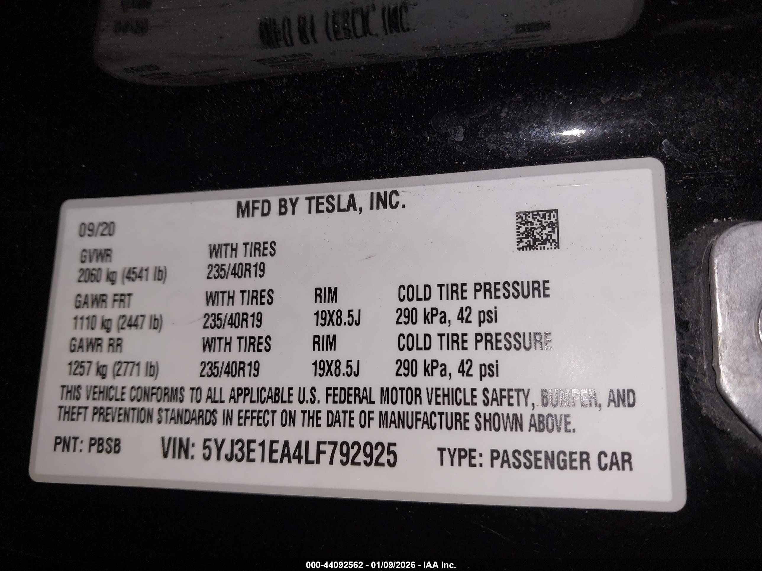 TESLA MODEL image 9