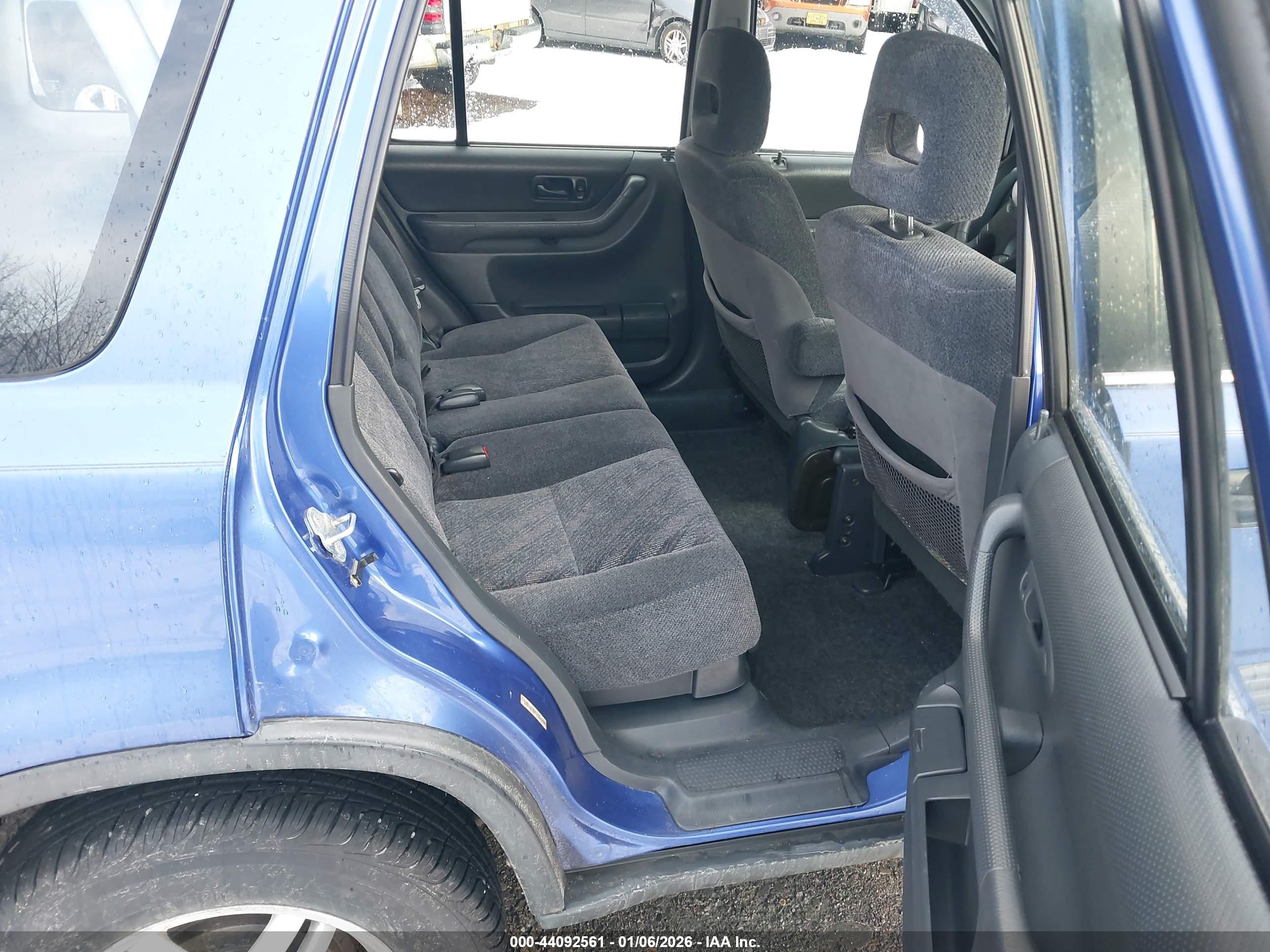 HONDA CR-V image 8