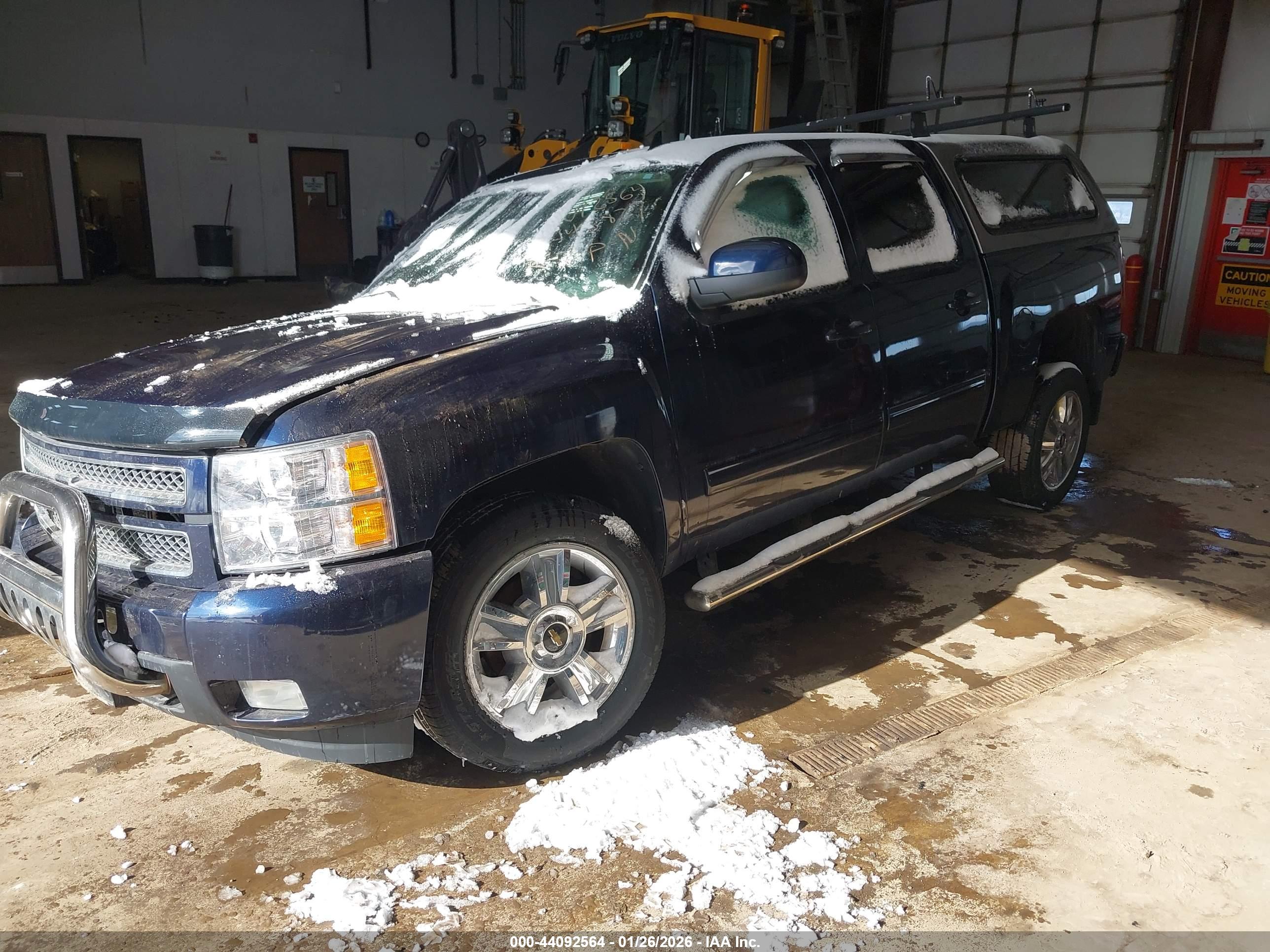 CHEVROLET SILVERADO image 2