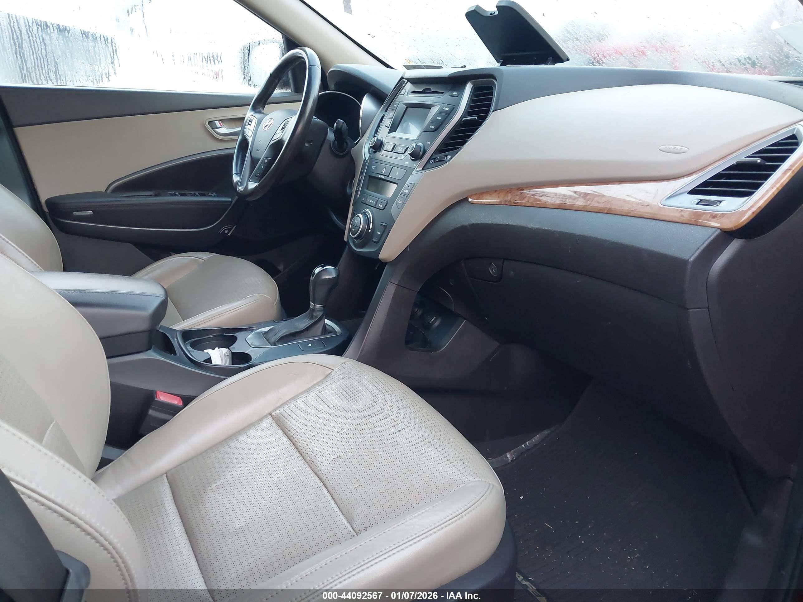 HYUNDAI SANTA image 5