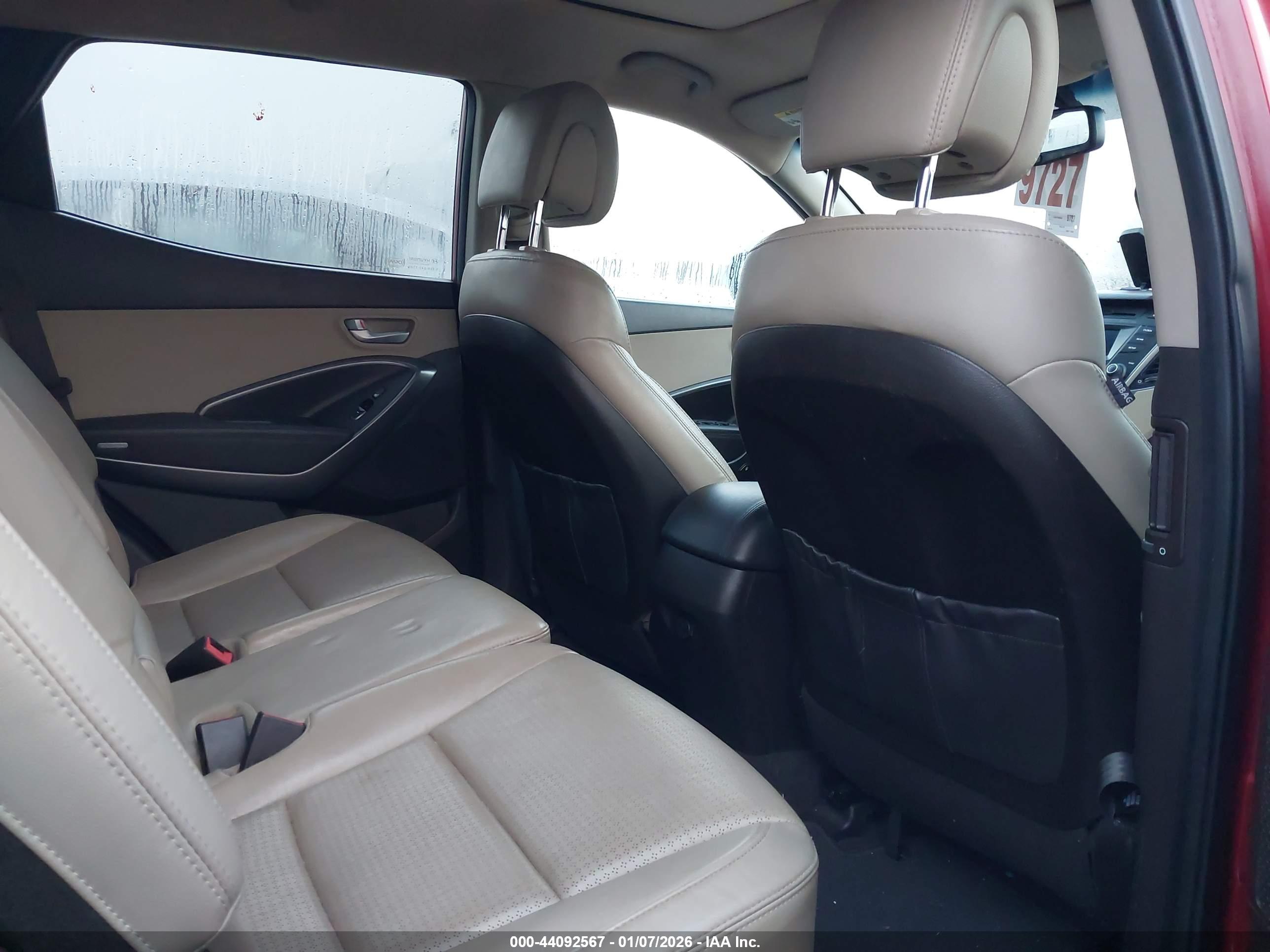 HYUNDAI SANTA image 8