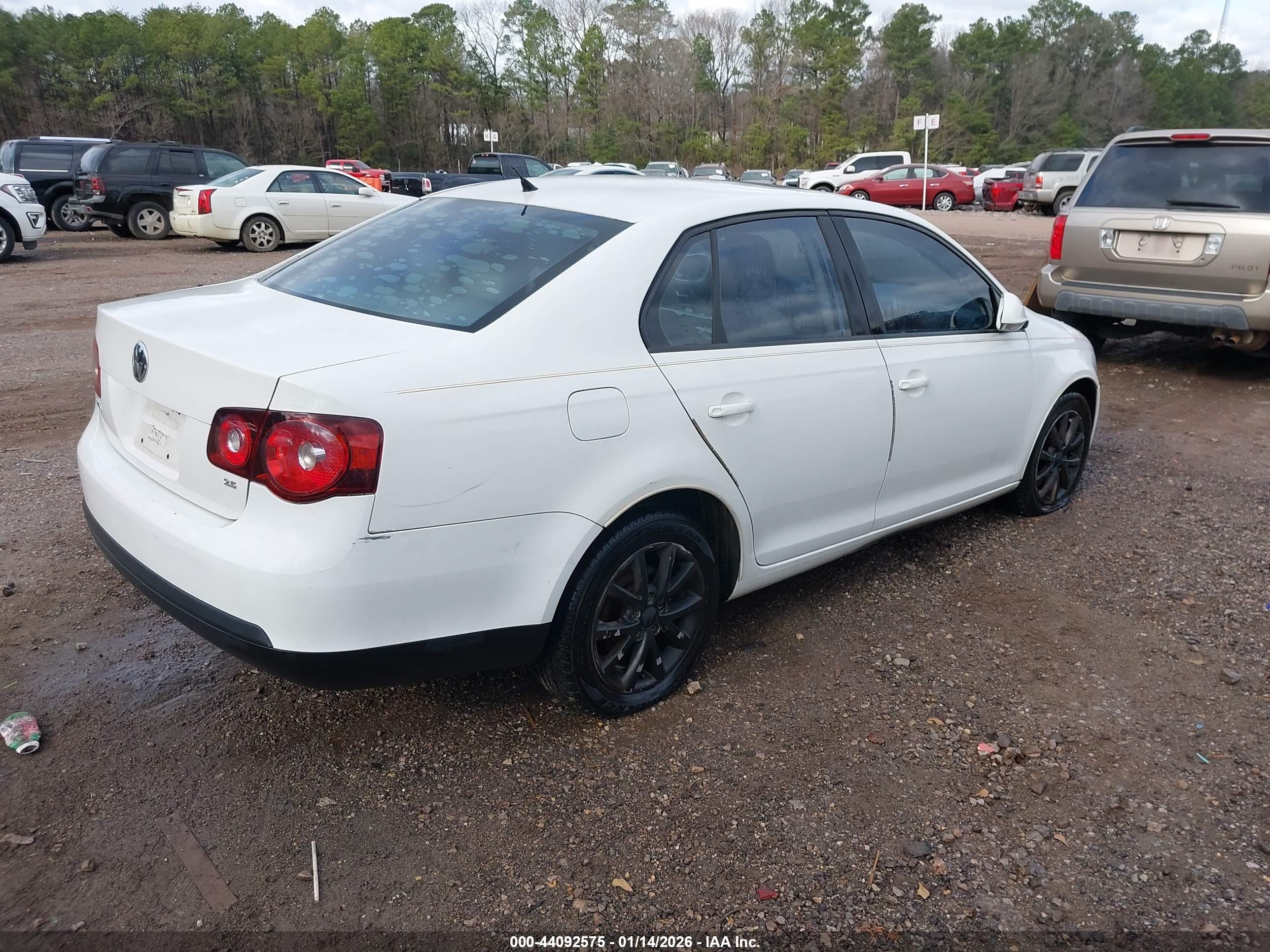 VOLKSWAGEN JETTA image 4