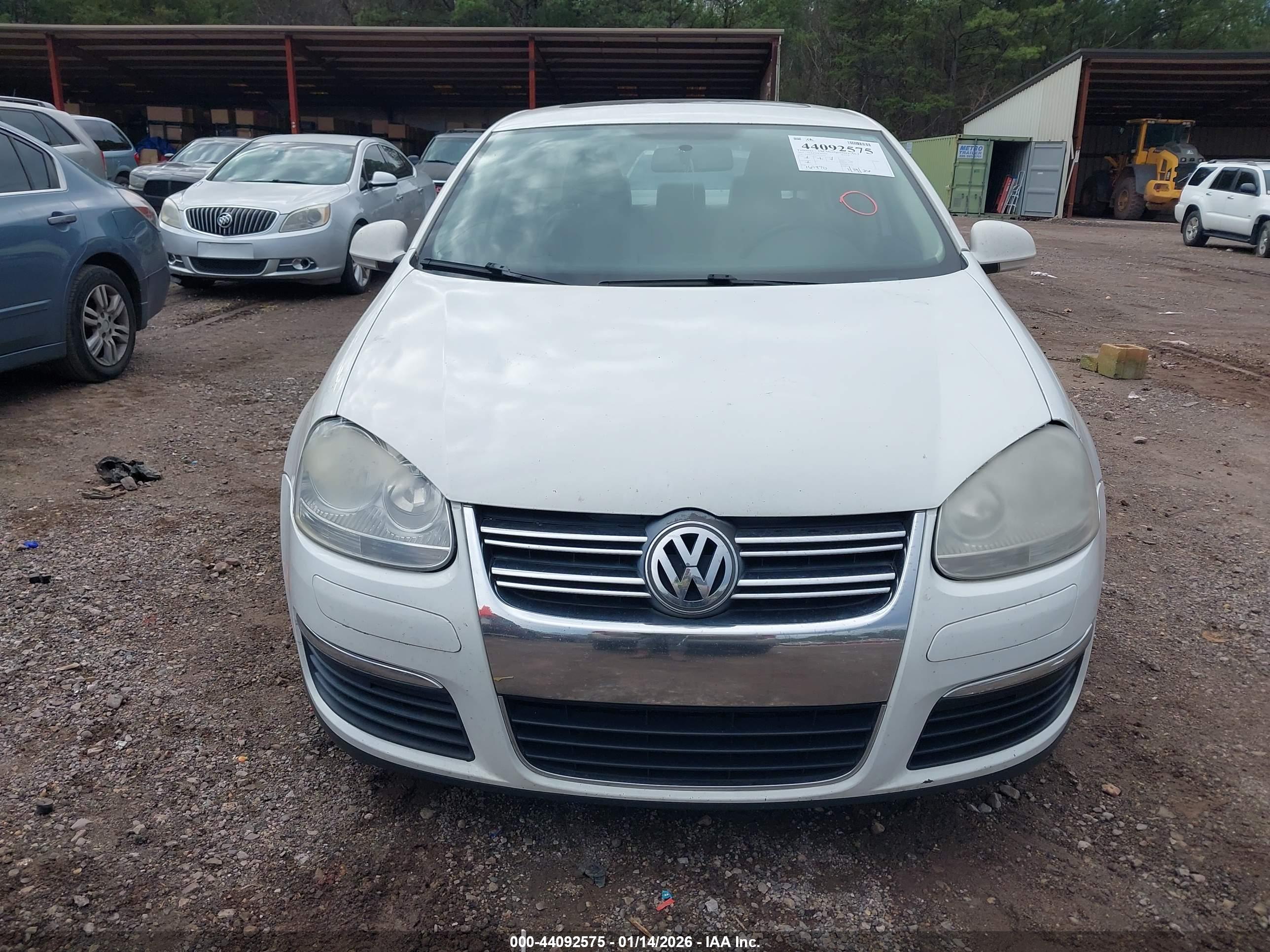 VOLKSWAGEN JETTA image 6