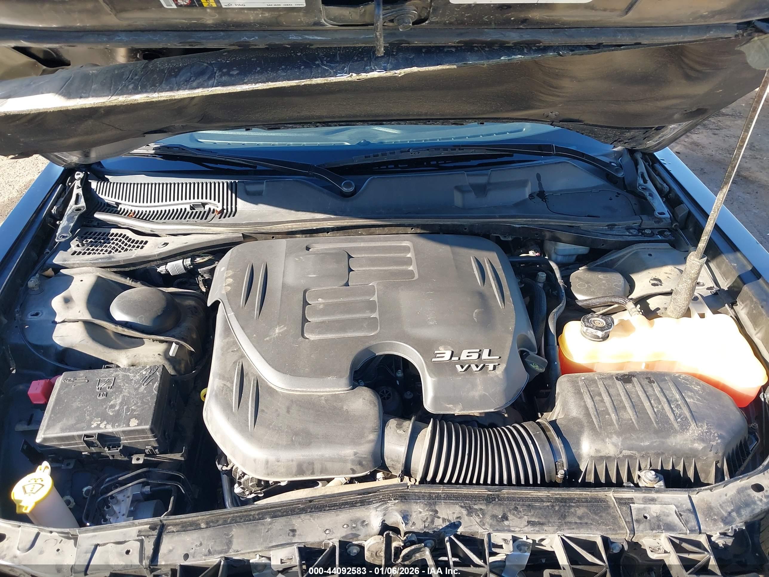 DODGE CHALLENGER image 10