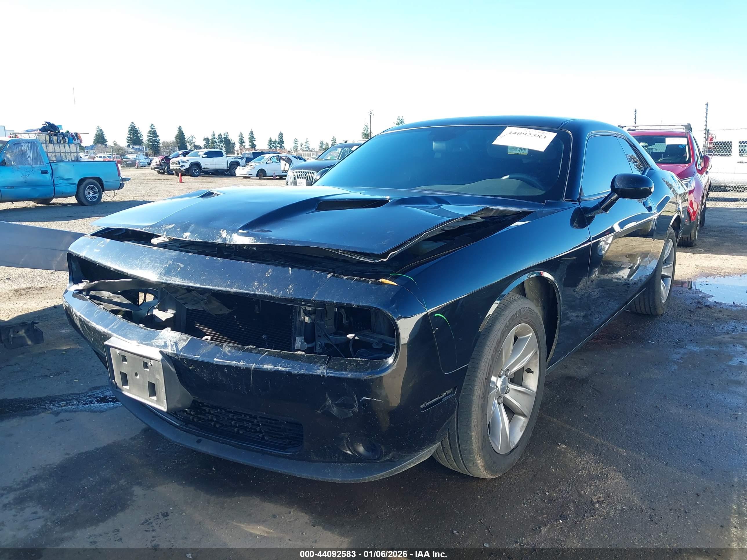 DODGE CHALLENGER image 2