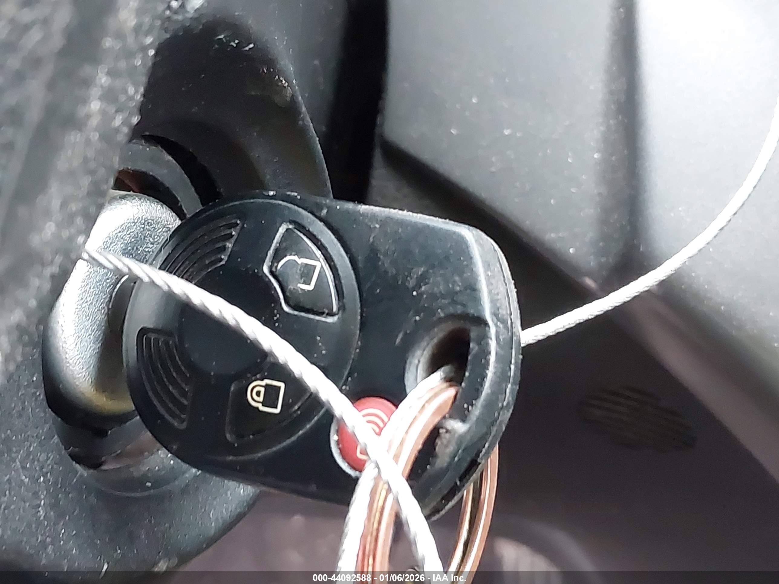 FORD ESCAPE image 11