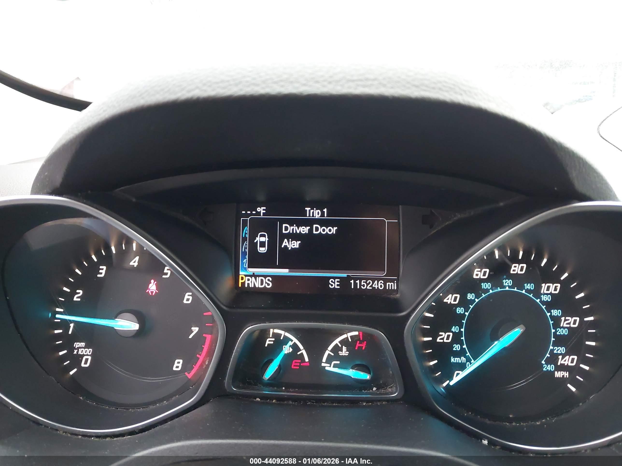 FORD ESCAPE image 7