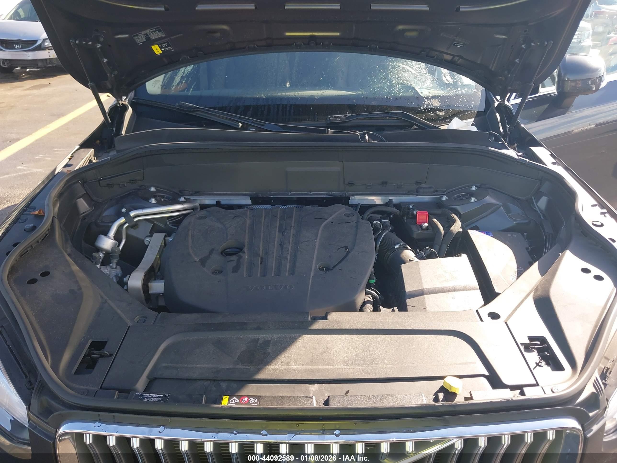 VOLVO XC90 image 10