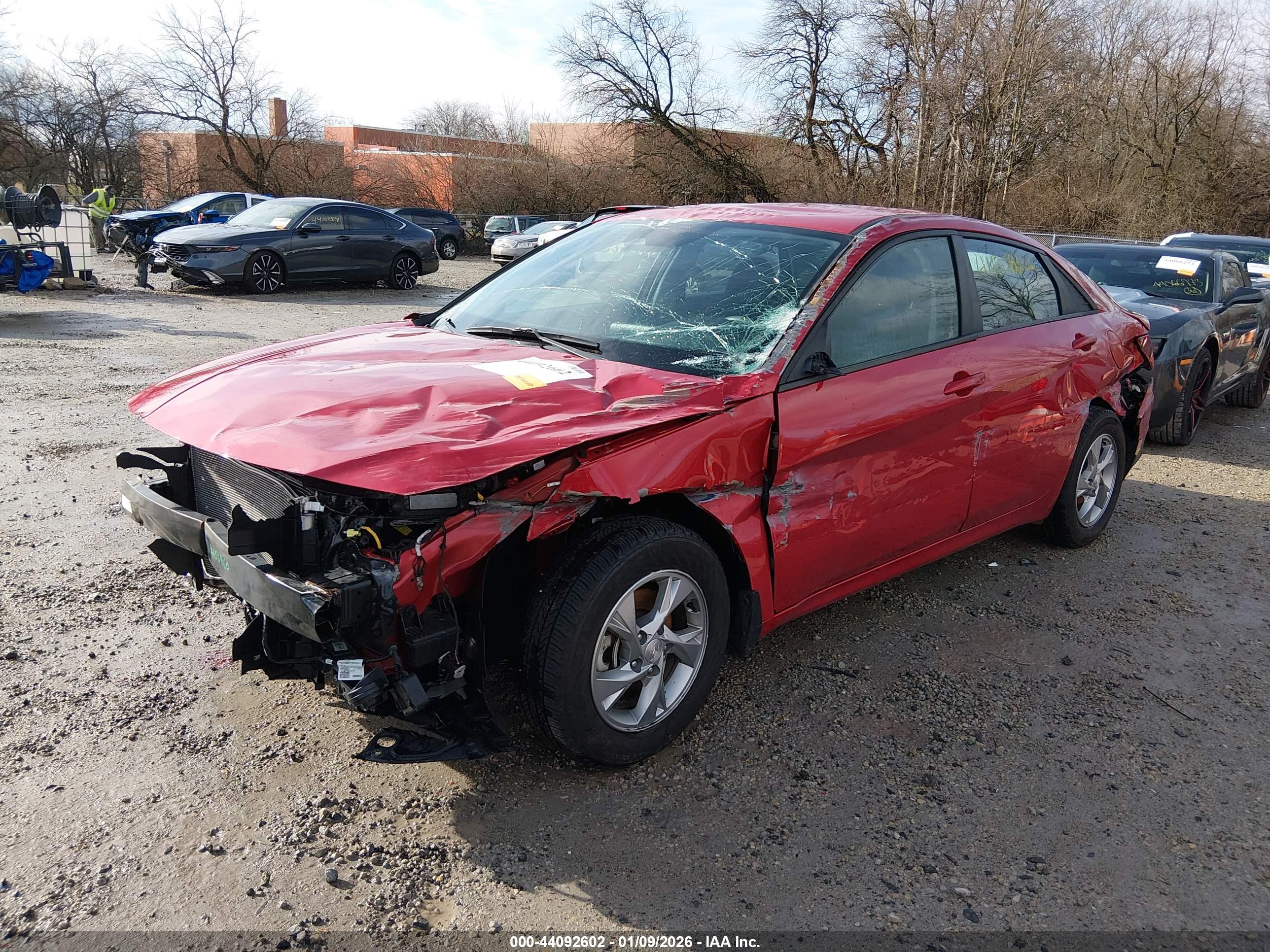 HYUNDAI ELANTRA image 2