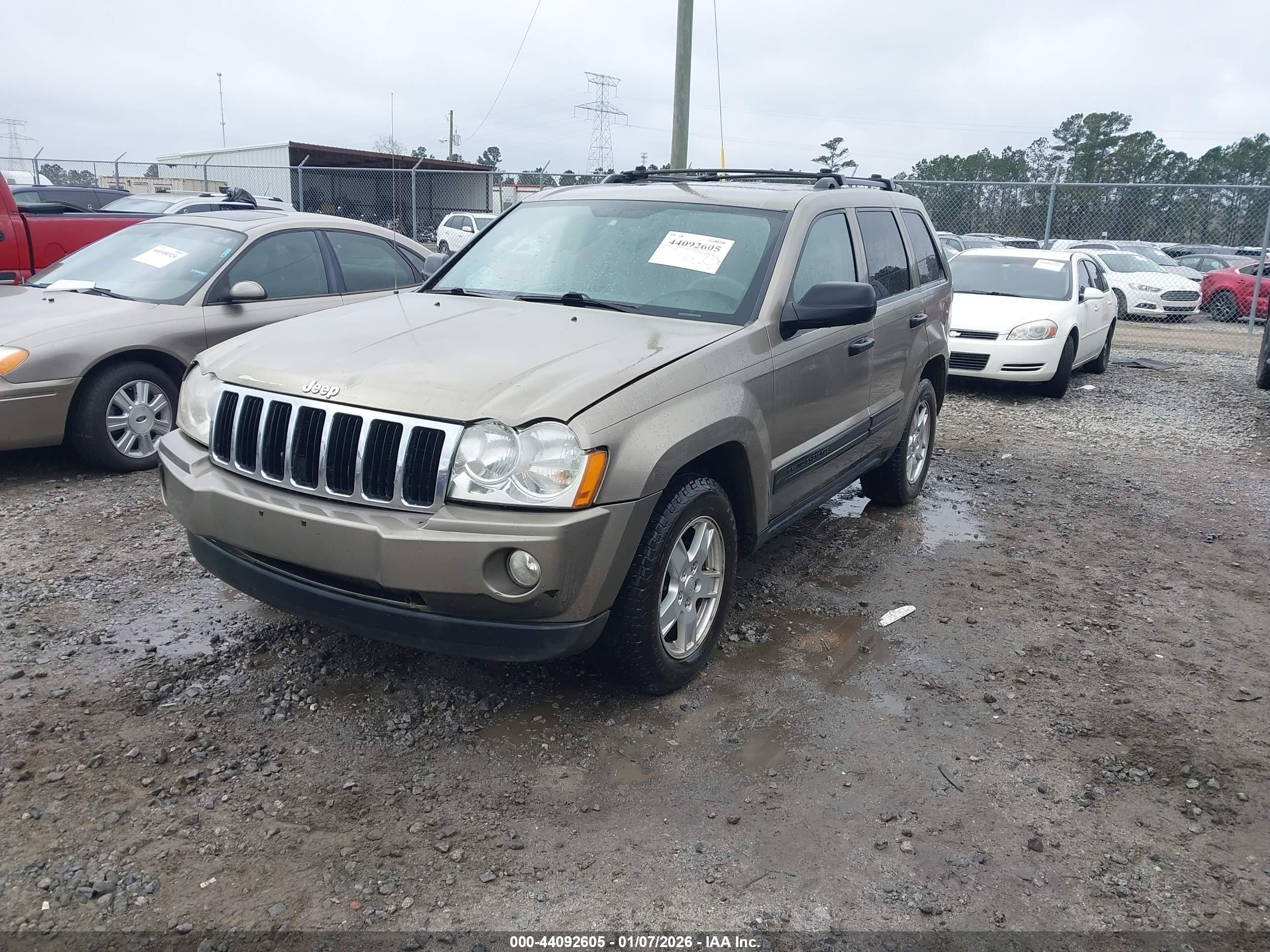 JEEP GRAND image 2