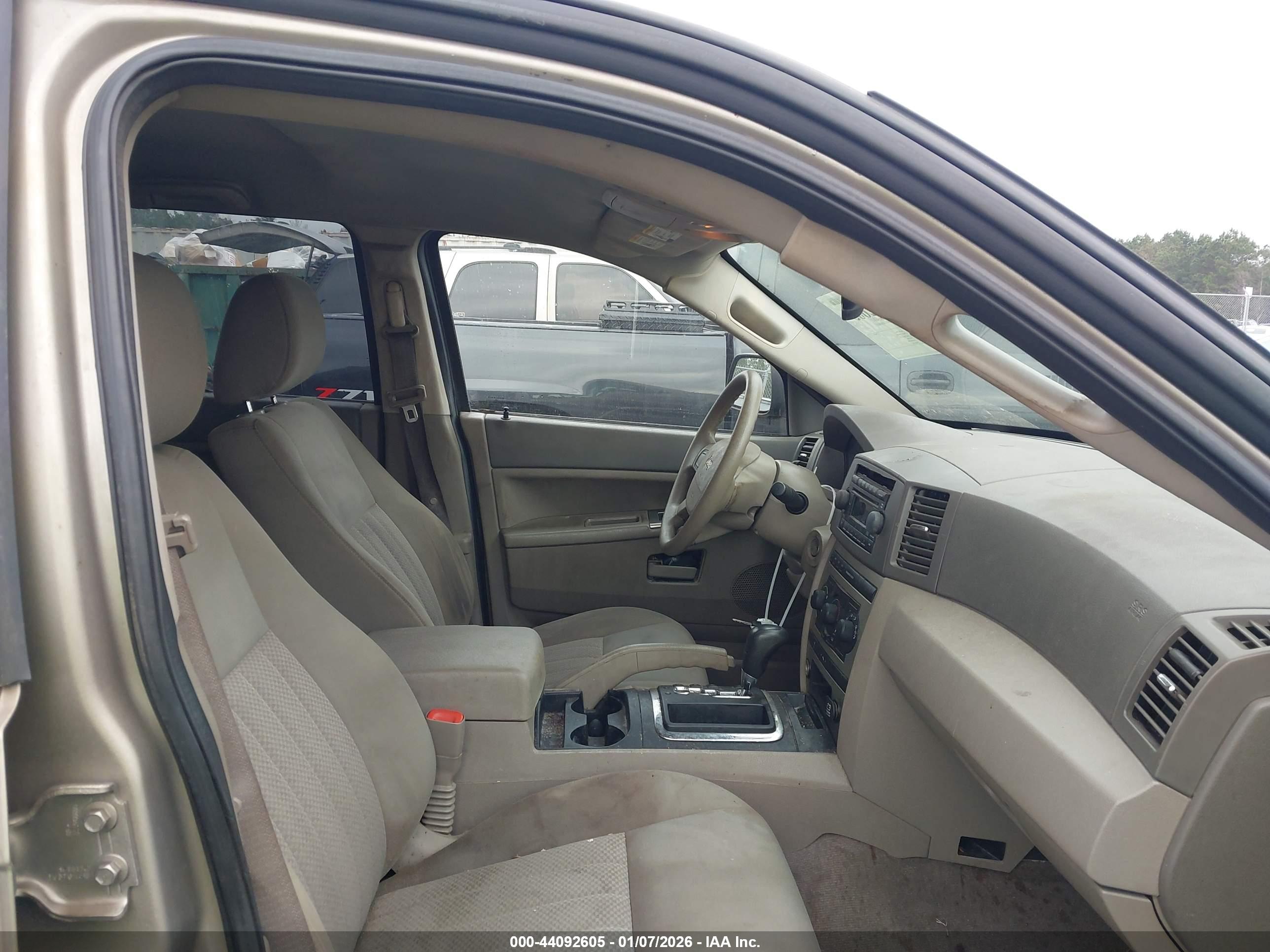 JEEP GRAND image 5