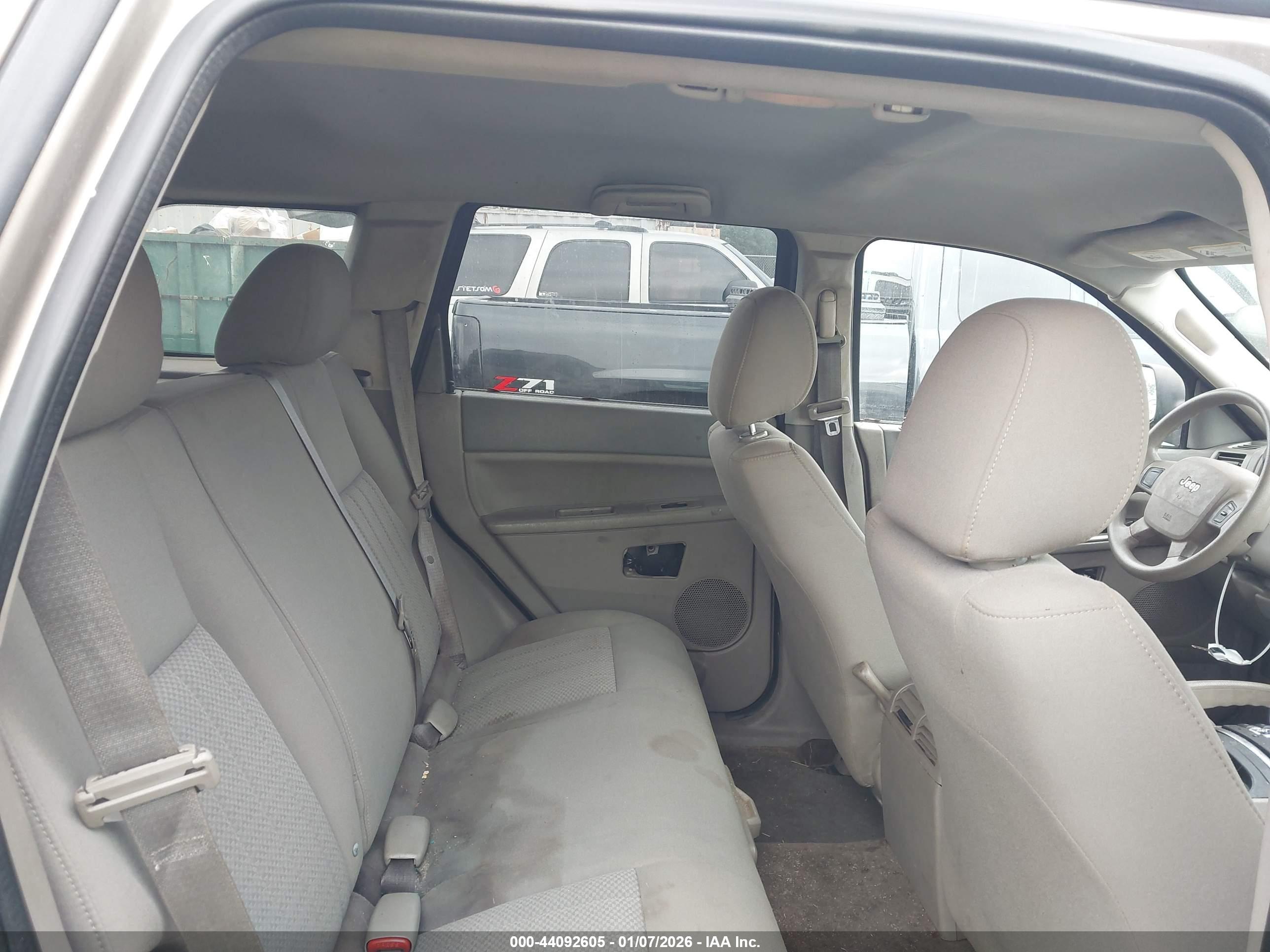 JEEP GRAND image 8