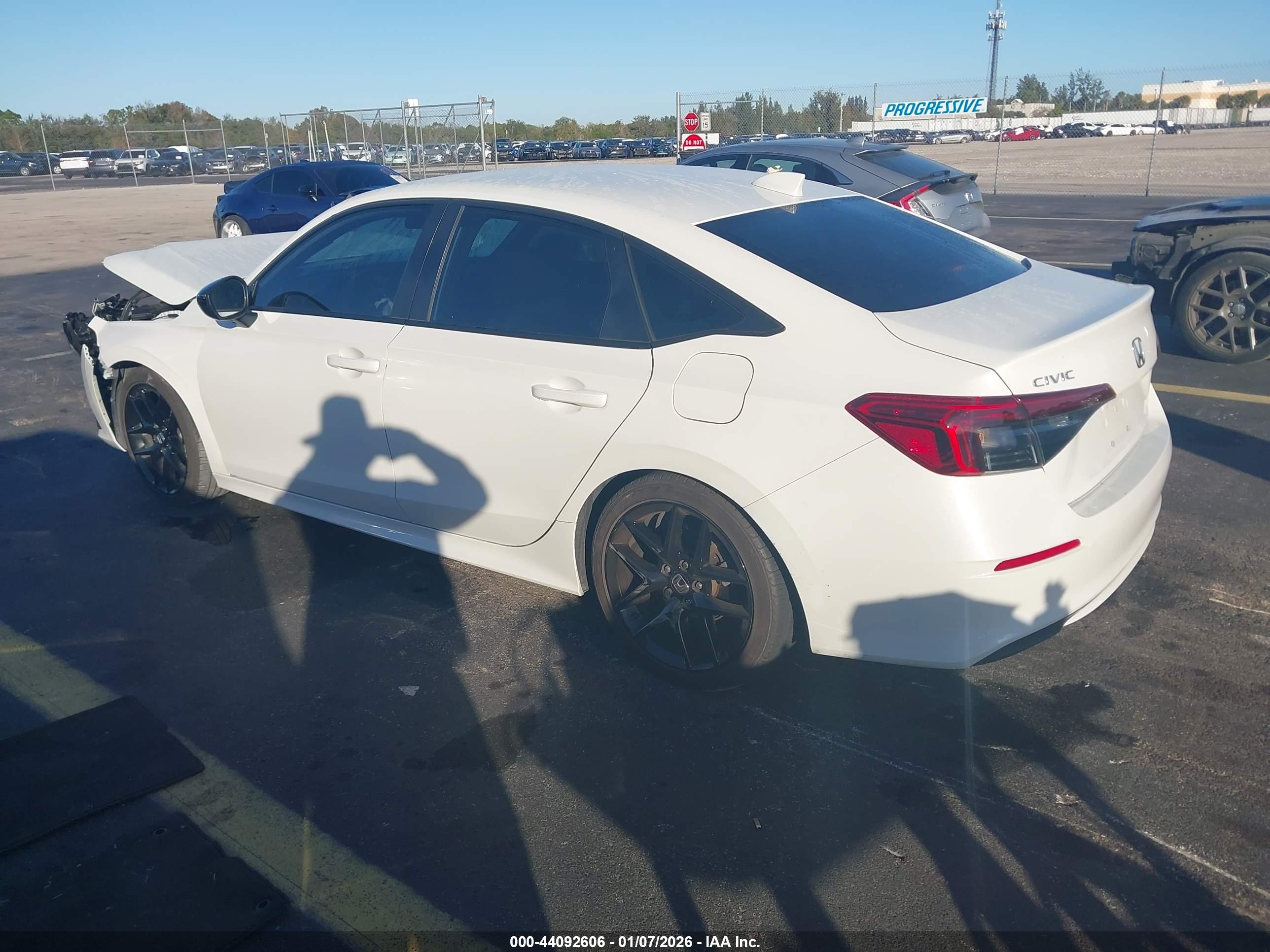 HONDA CIVIC image 3