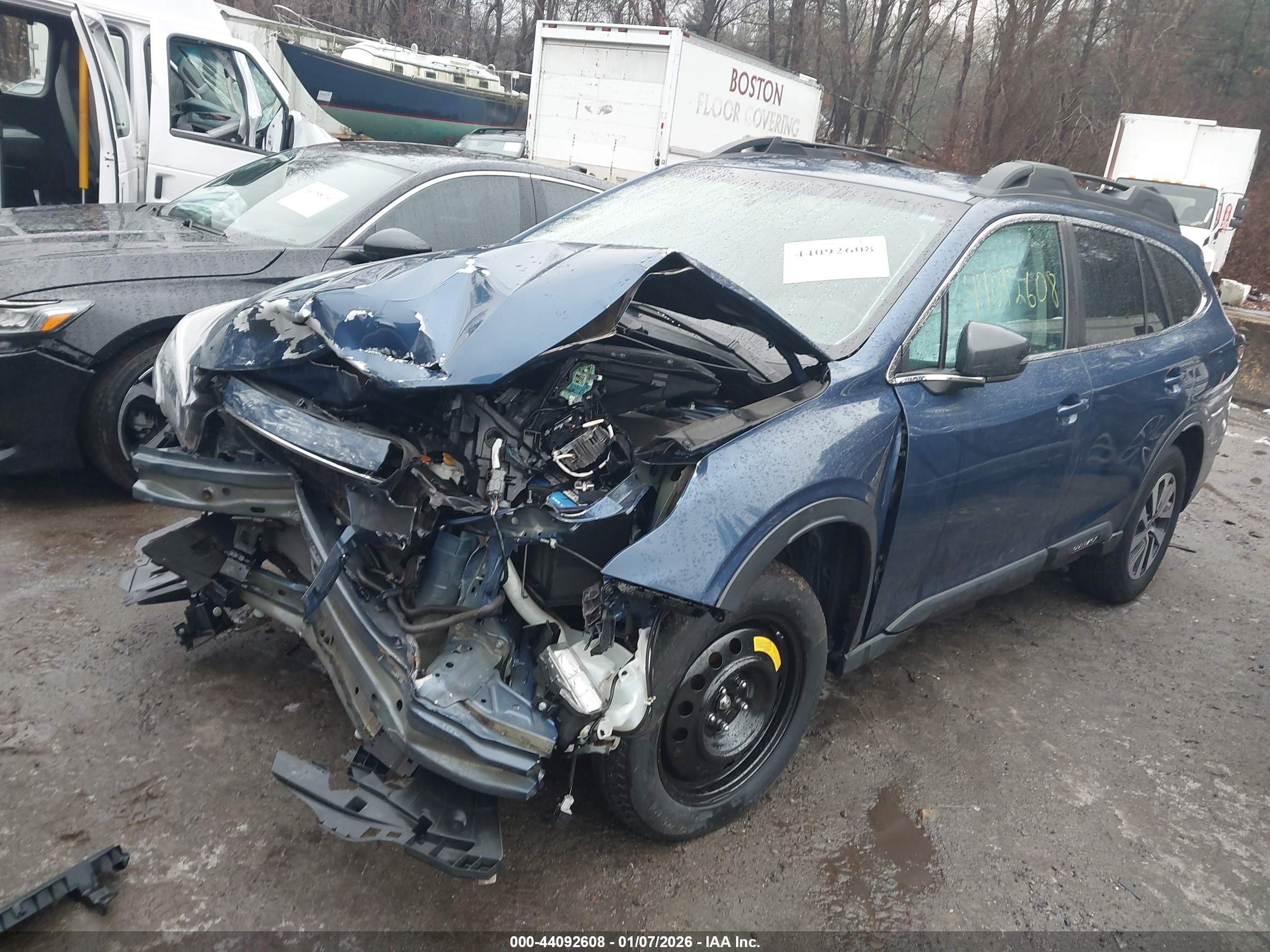 SUBARU OUTBACK image 2