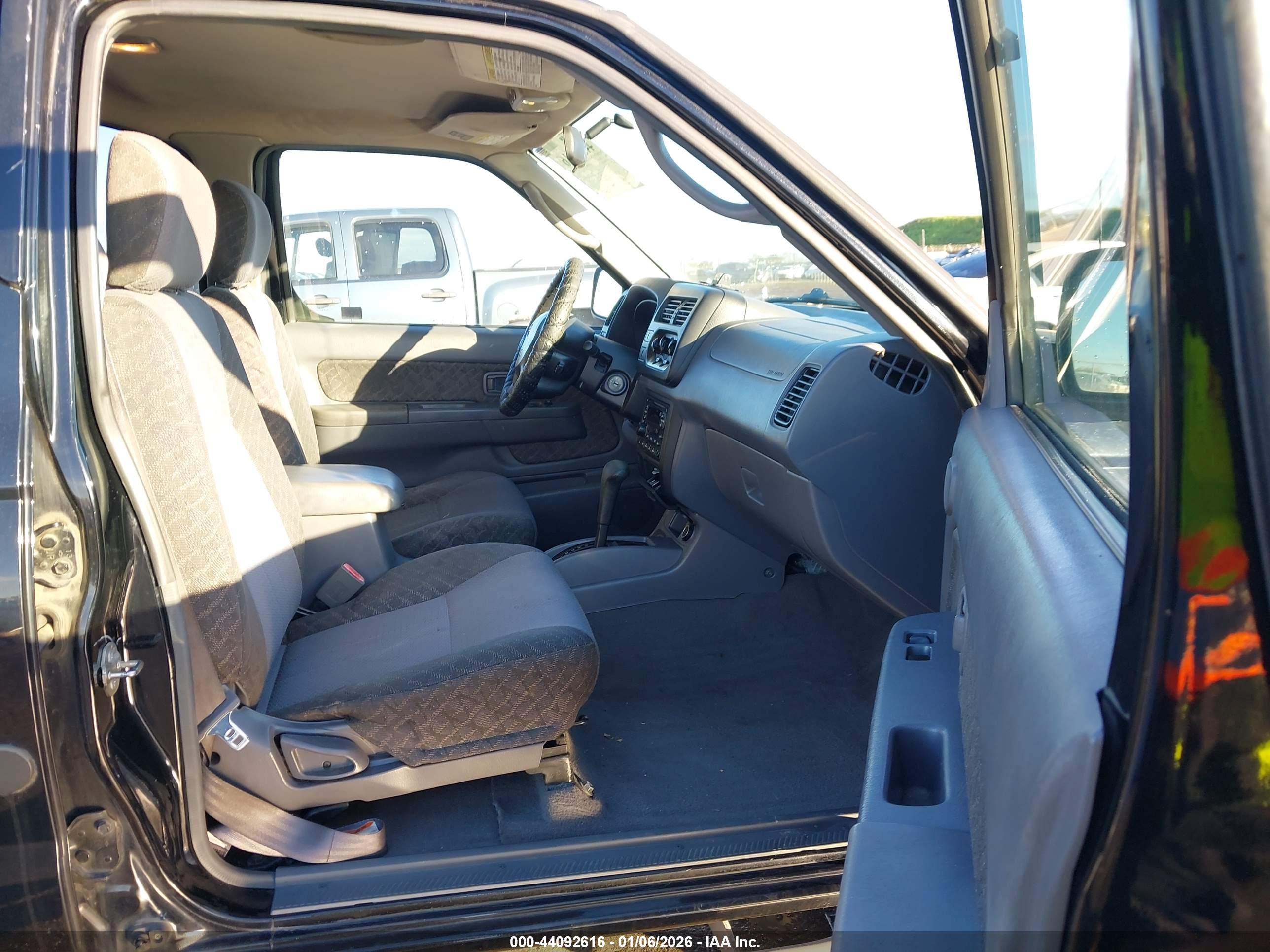 NISSAN XTERRA image 5