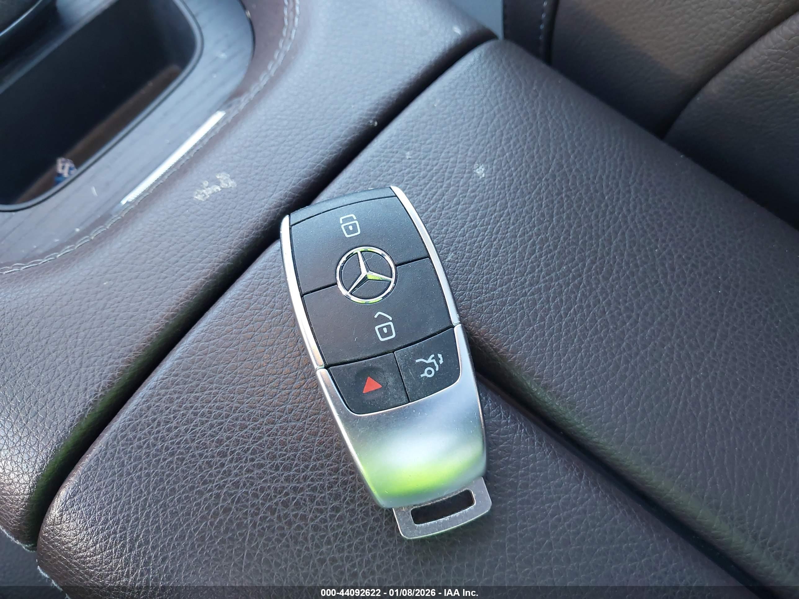 MERCEDES-BENZ GLE image 11