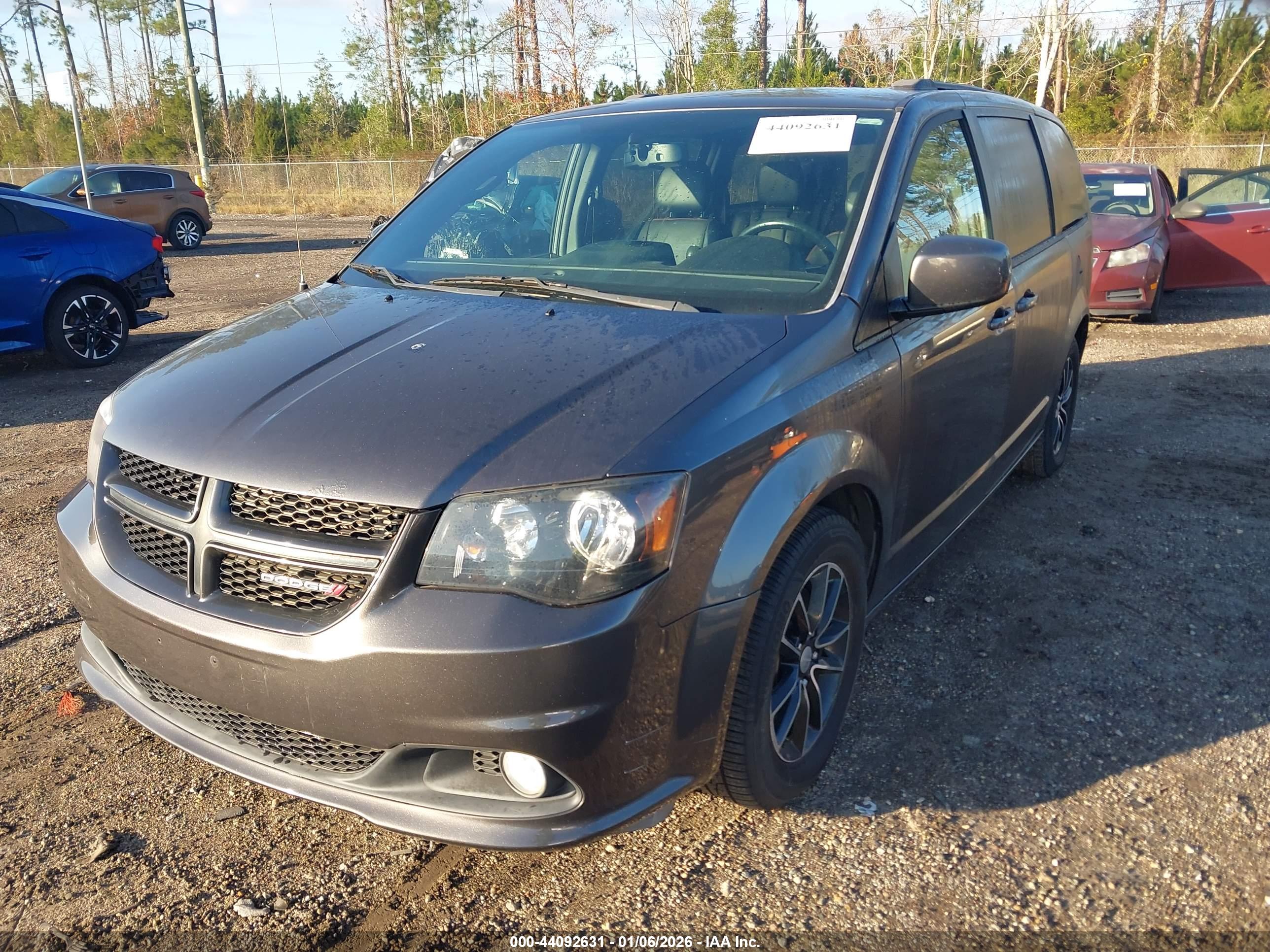 DODGE GRAND image 2