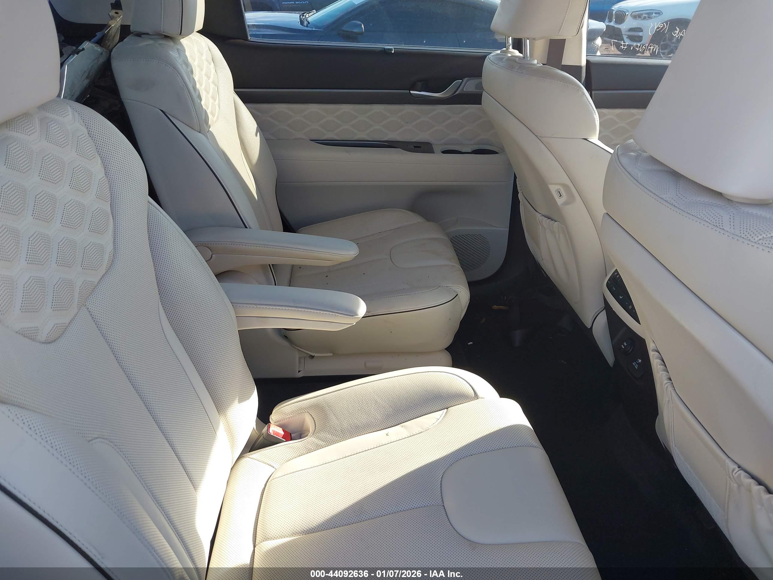 HYUNDAI PALISADE image 8