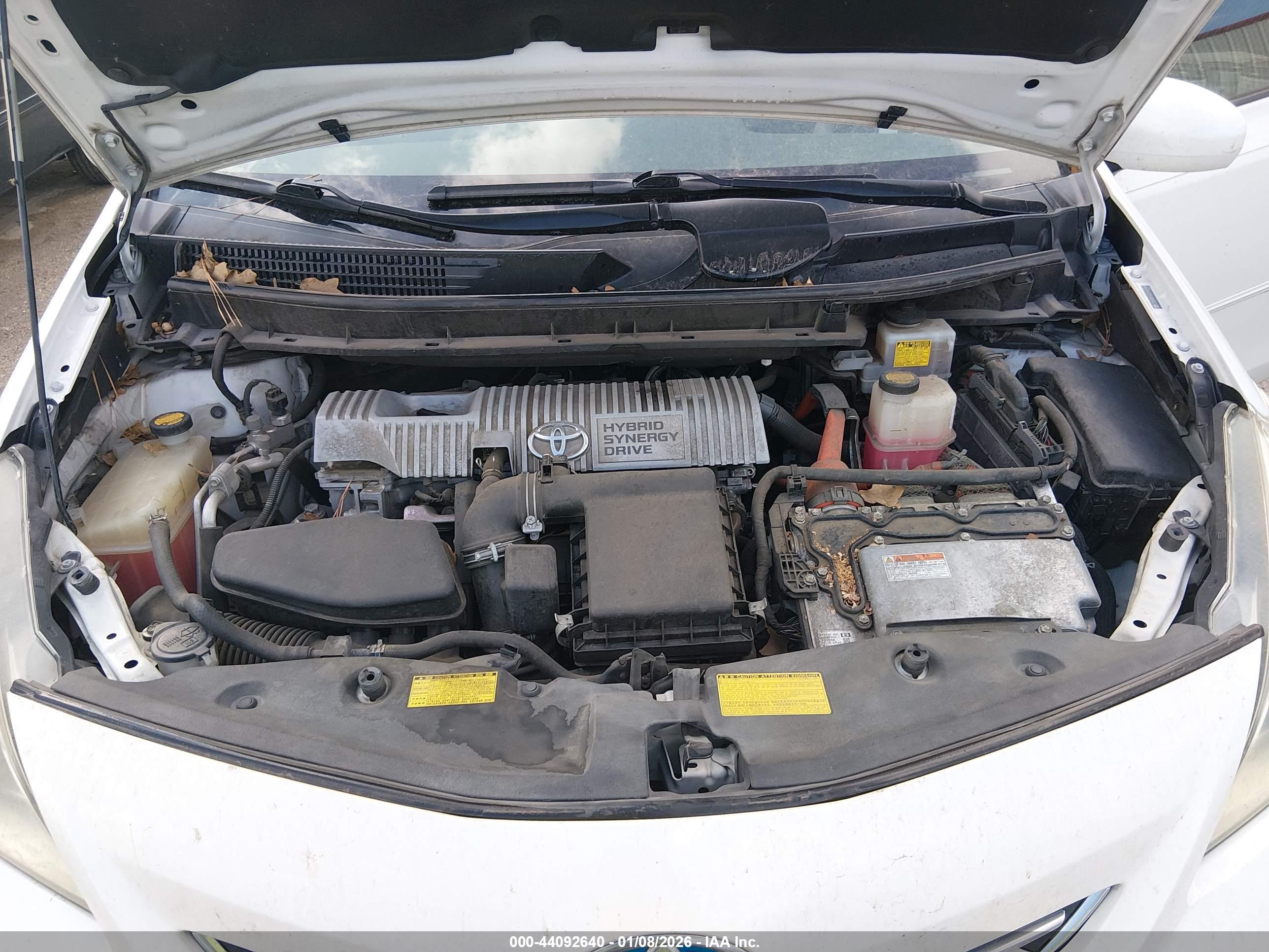 TOYOTA PRIUS image 10
