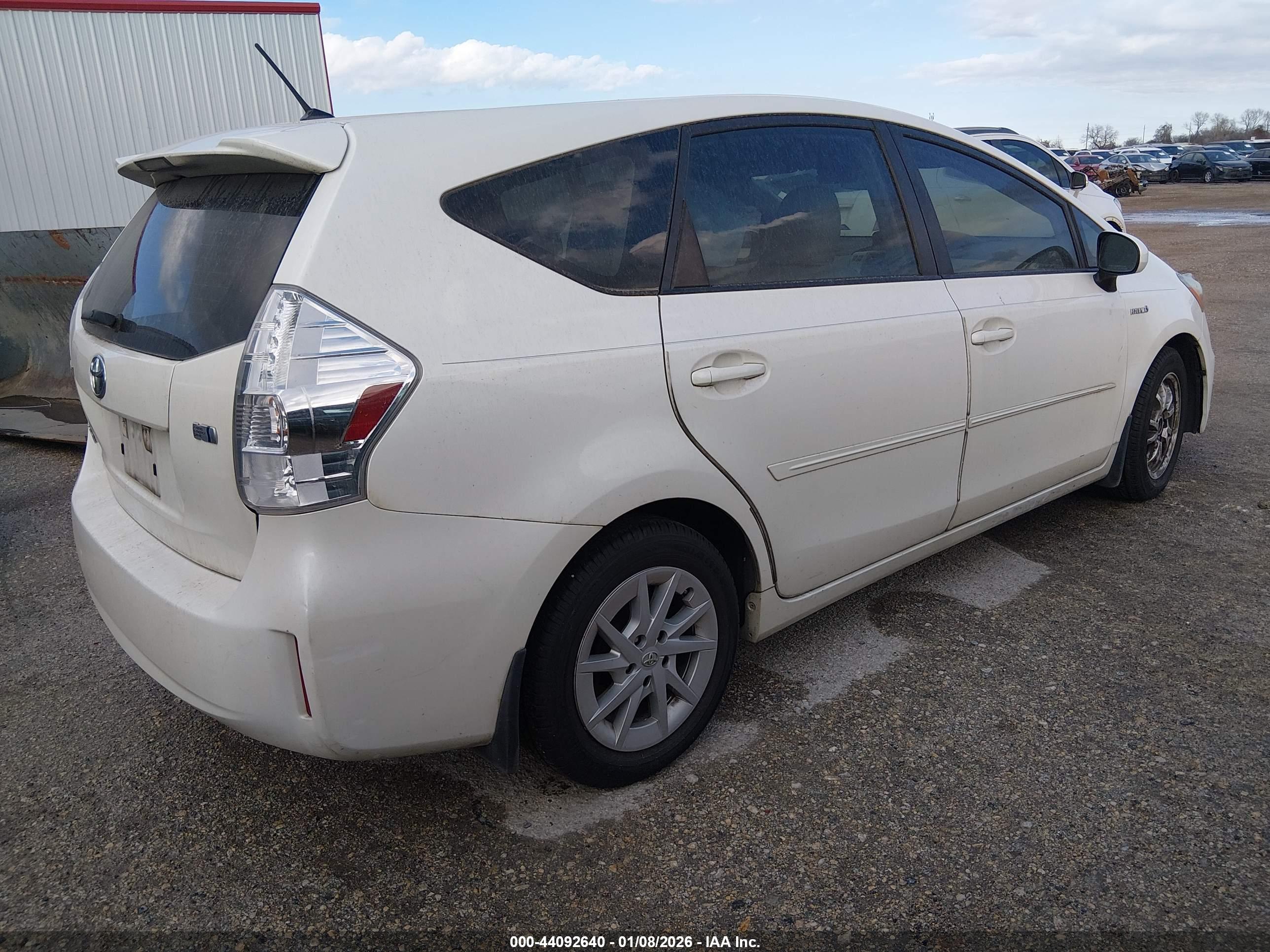 TOYOTA PRIUS image 4
