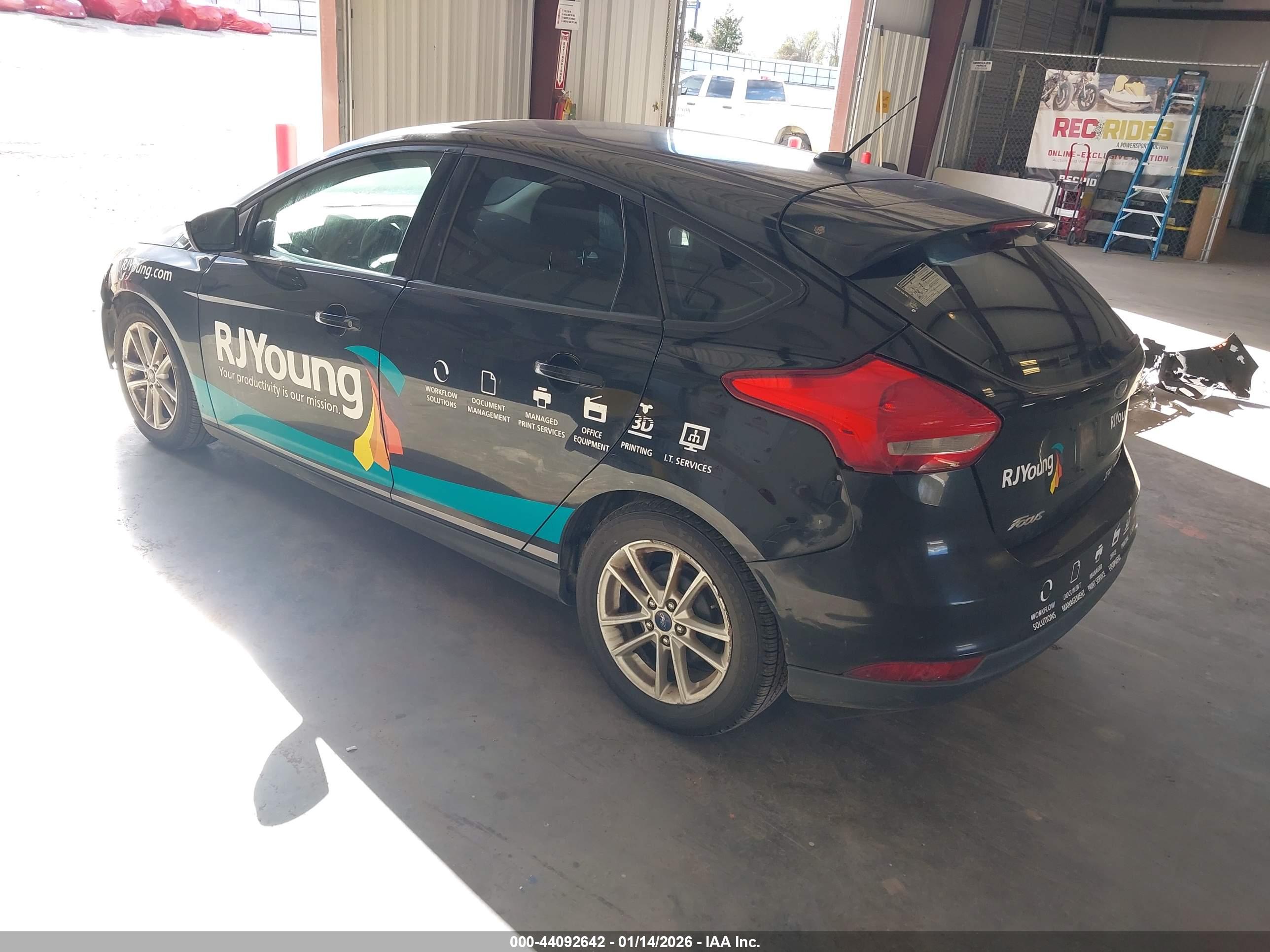FORD FOCUS image 3