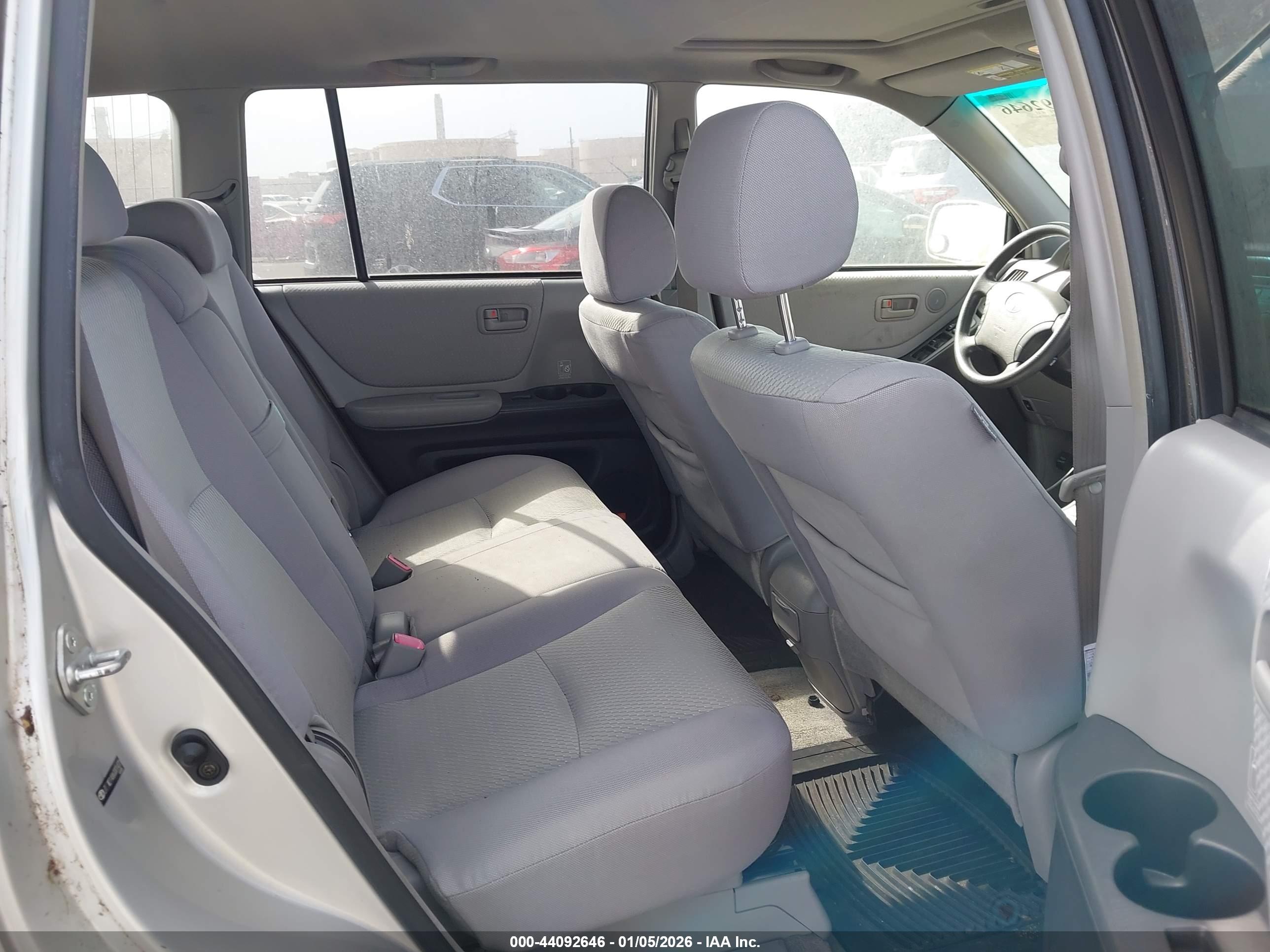 TOYOTA HIGHLANDER image 8